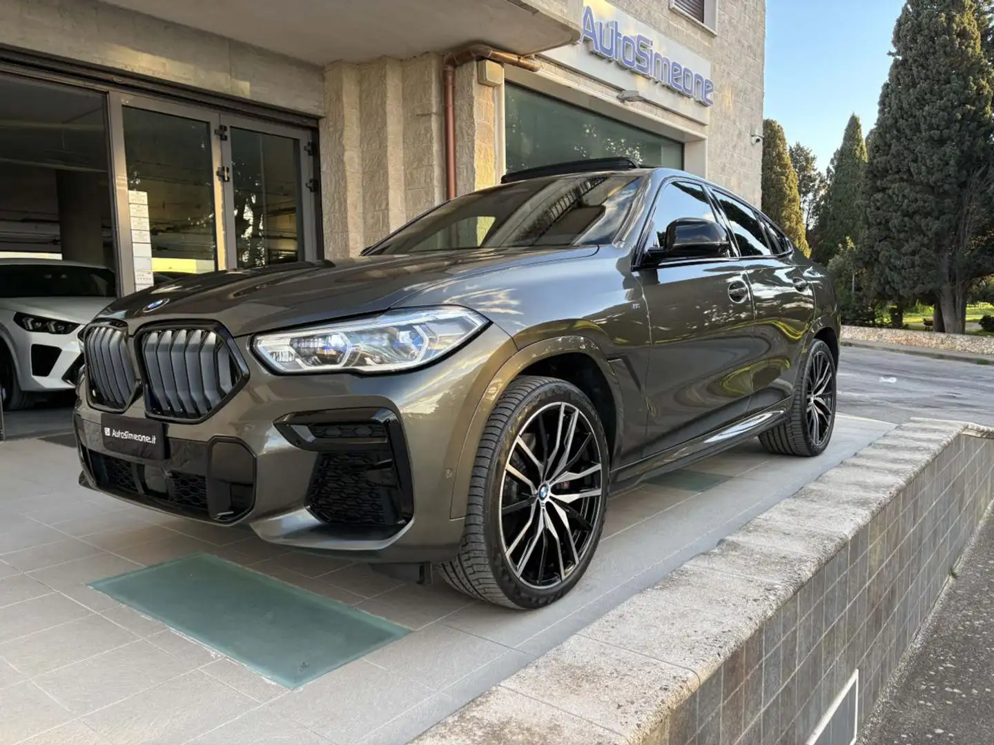 BMW X6 xDrive30d 48V Msport CERCHI DA 22''. Grigio - 1