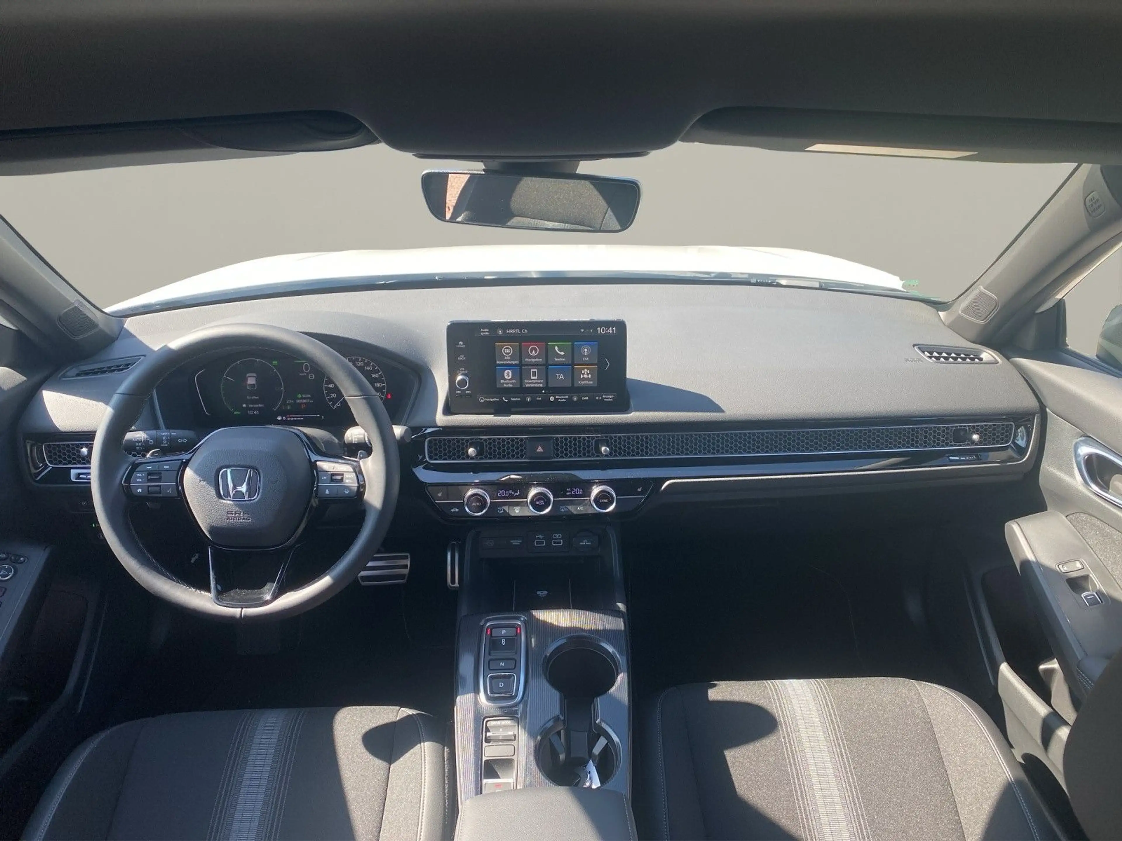 Honda Civic 2.0 e:HEV Sport Winterräder — photo 9