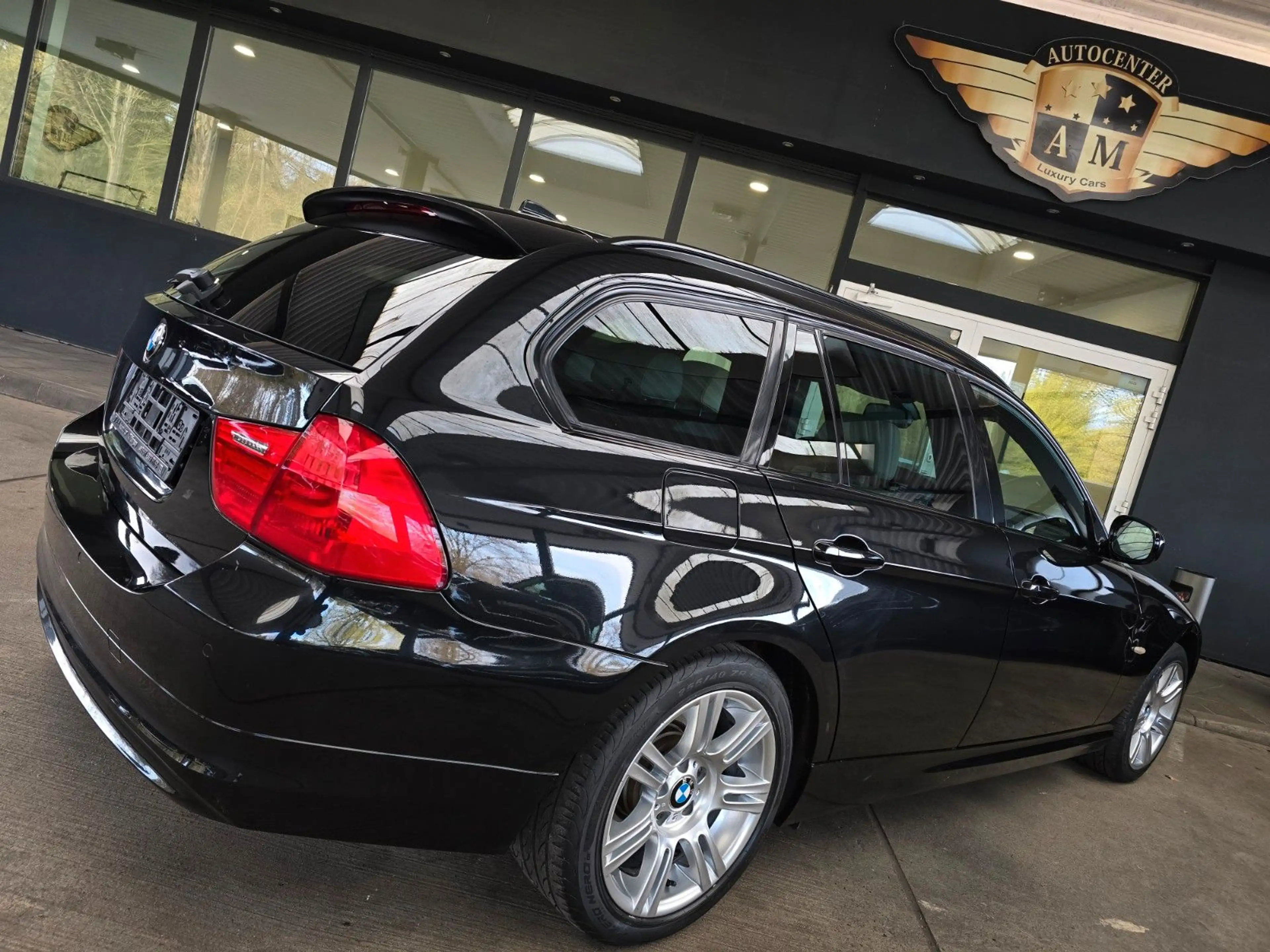 BMW 325 d Touring Edition Lifestyle PANO/M3-Felge — photo 13