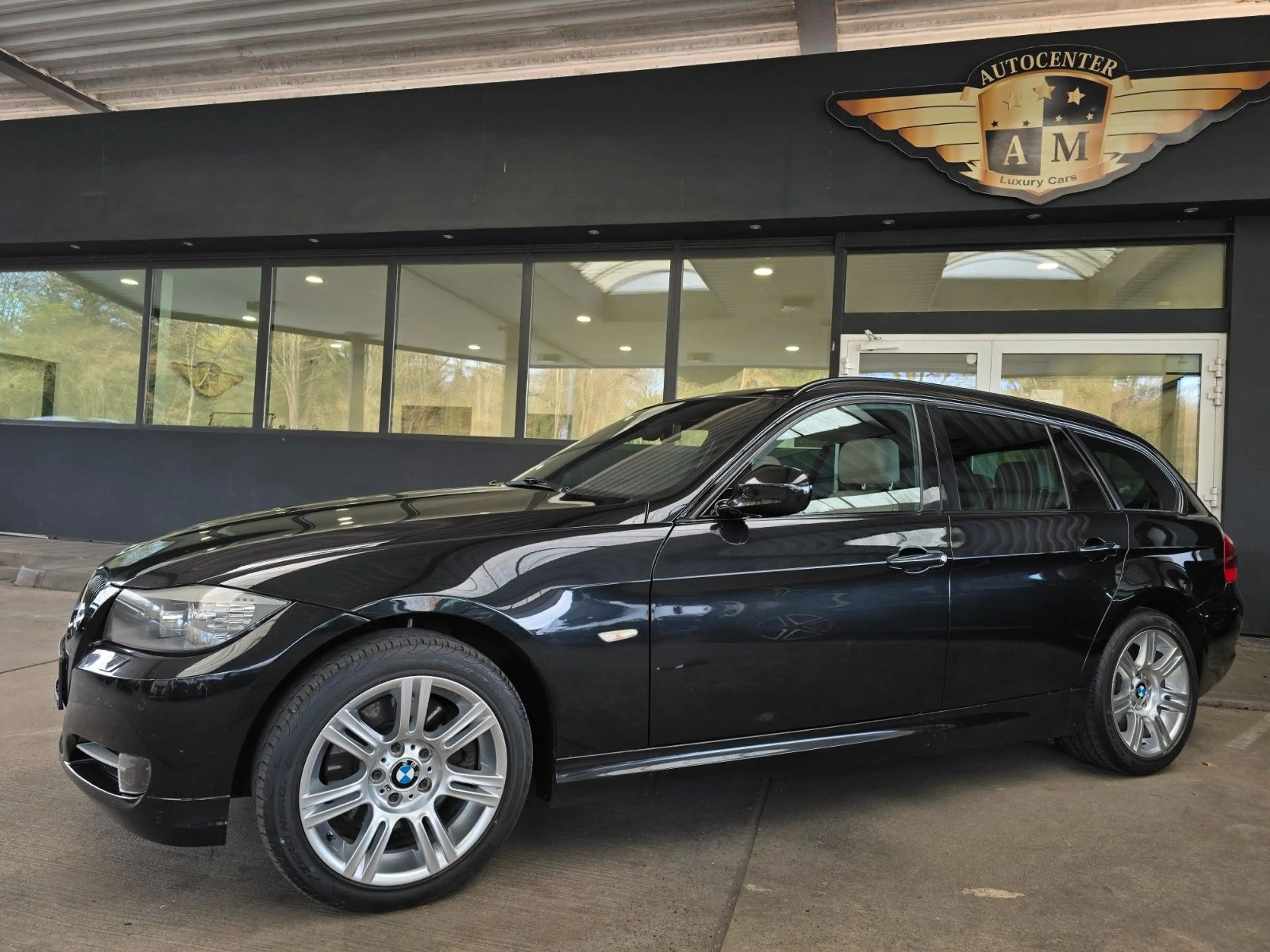 BMW 325 d Touring Edition Lifestyle PANO/M3-Felge — photo 3