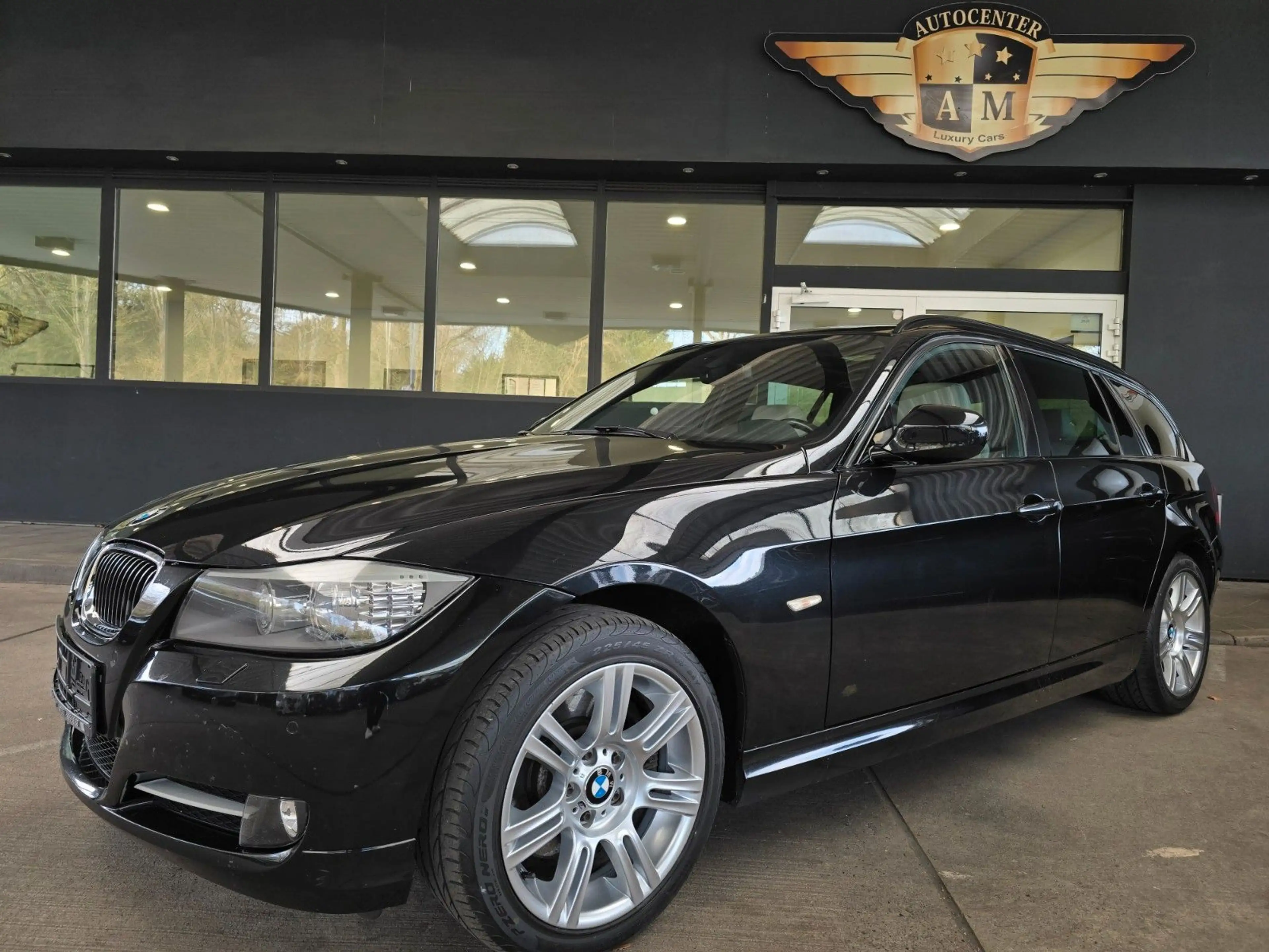 BMW 325 d Touring Edition Lifestyle PANO/M3-Felge