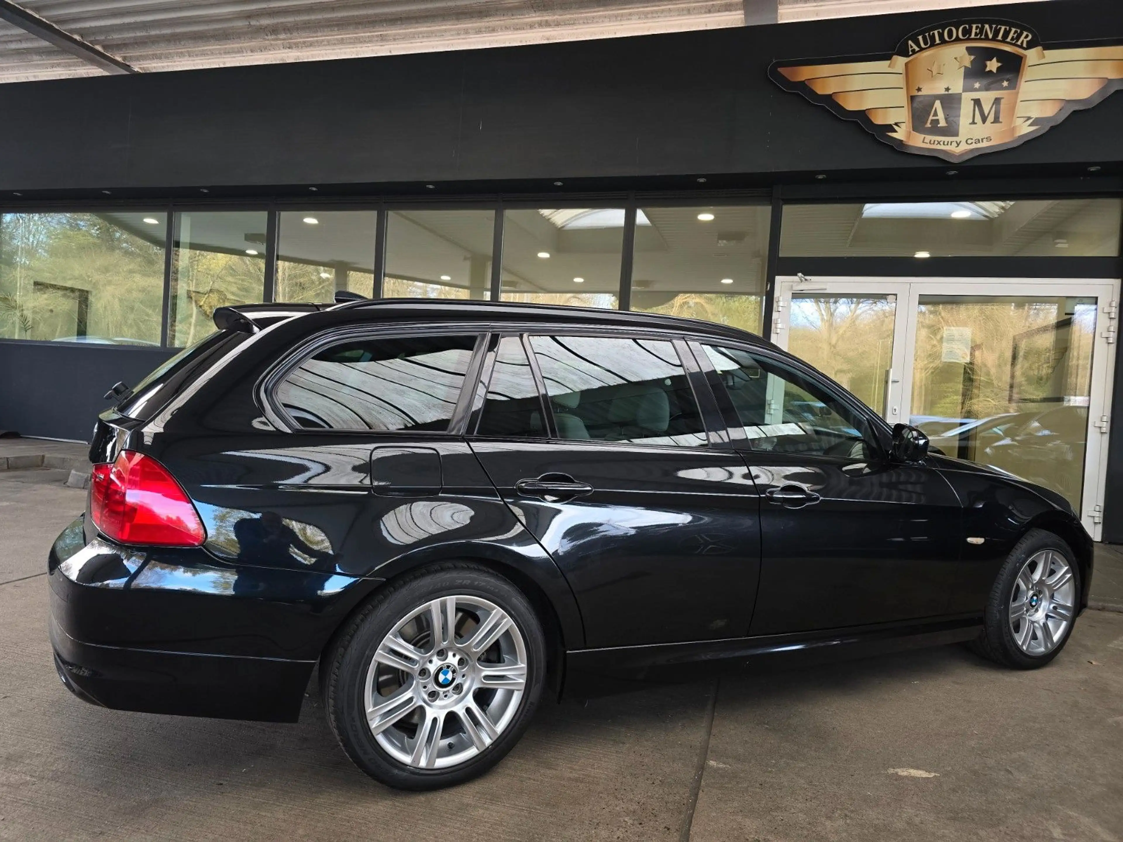 BMW 325 d Touring Edition Lifestyle PANO/M3-Felge — photo 12