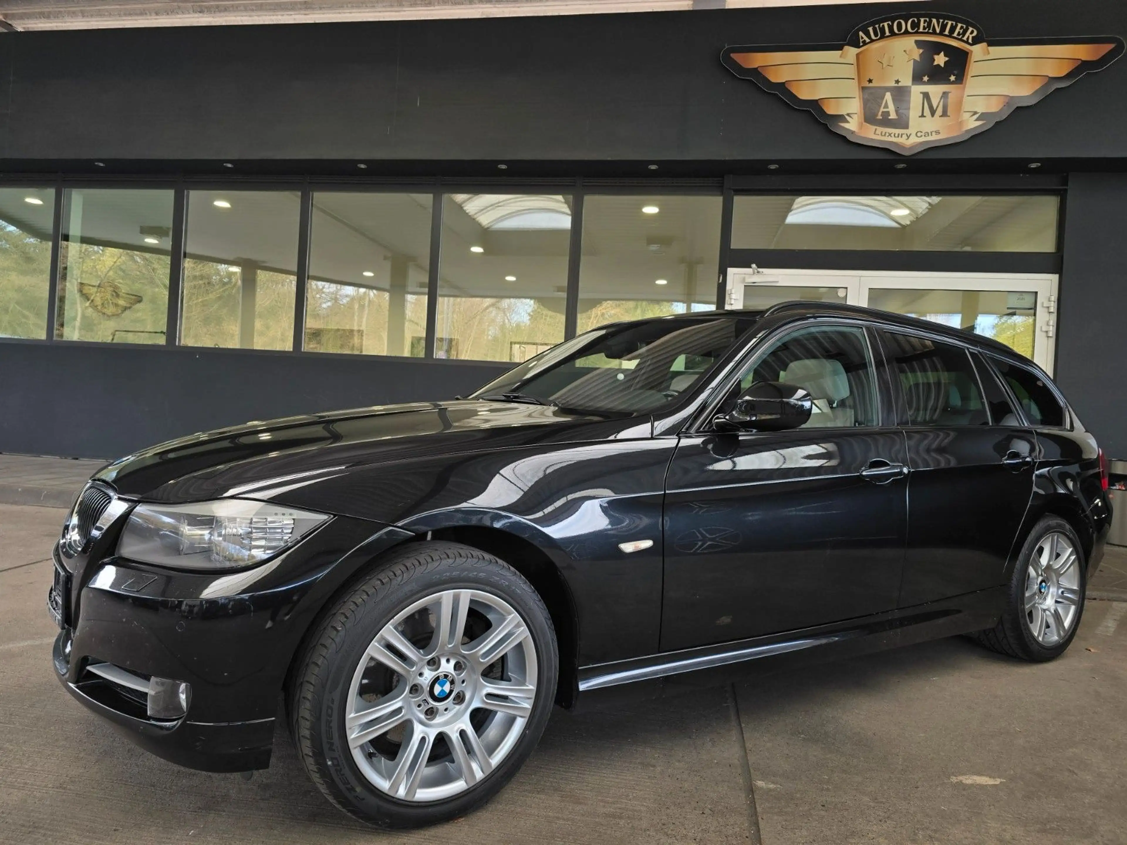 BMW 325 d Touring Edition Lifestyle PANO/M3-Felge — photo 2