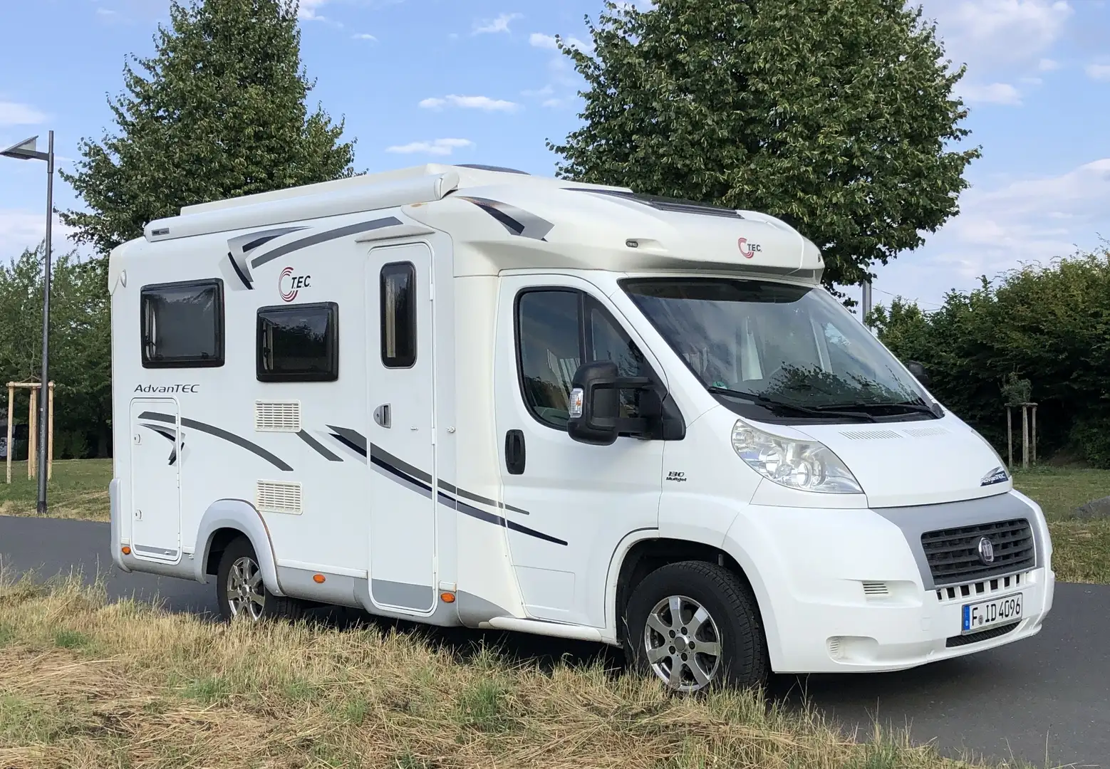 Fiat Ducato Reisemobil TEC, 6m lang, mit Aufstelldach Weiß - 2