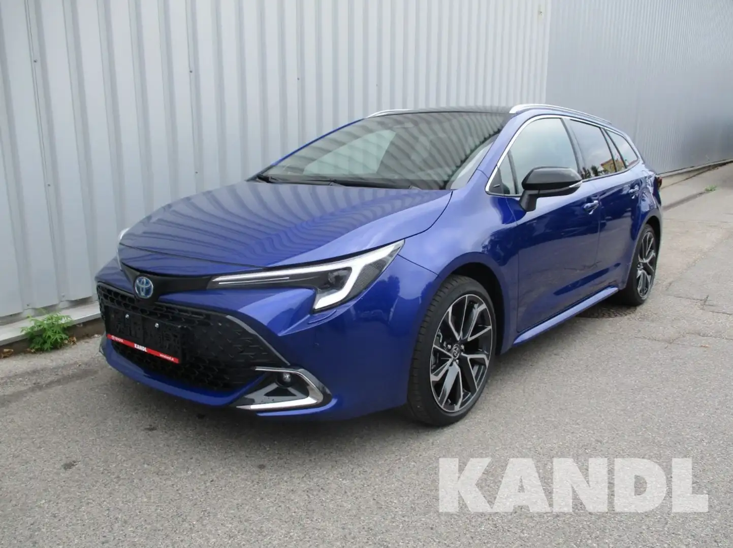 Toyota Corolla Touring Sports 2.0  Lounge ACC+LED+Navi Blau - 1