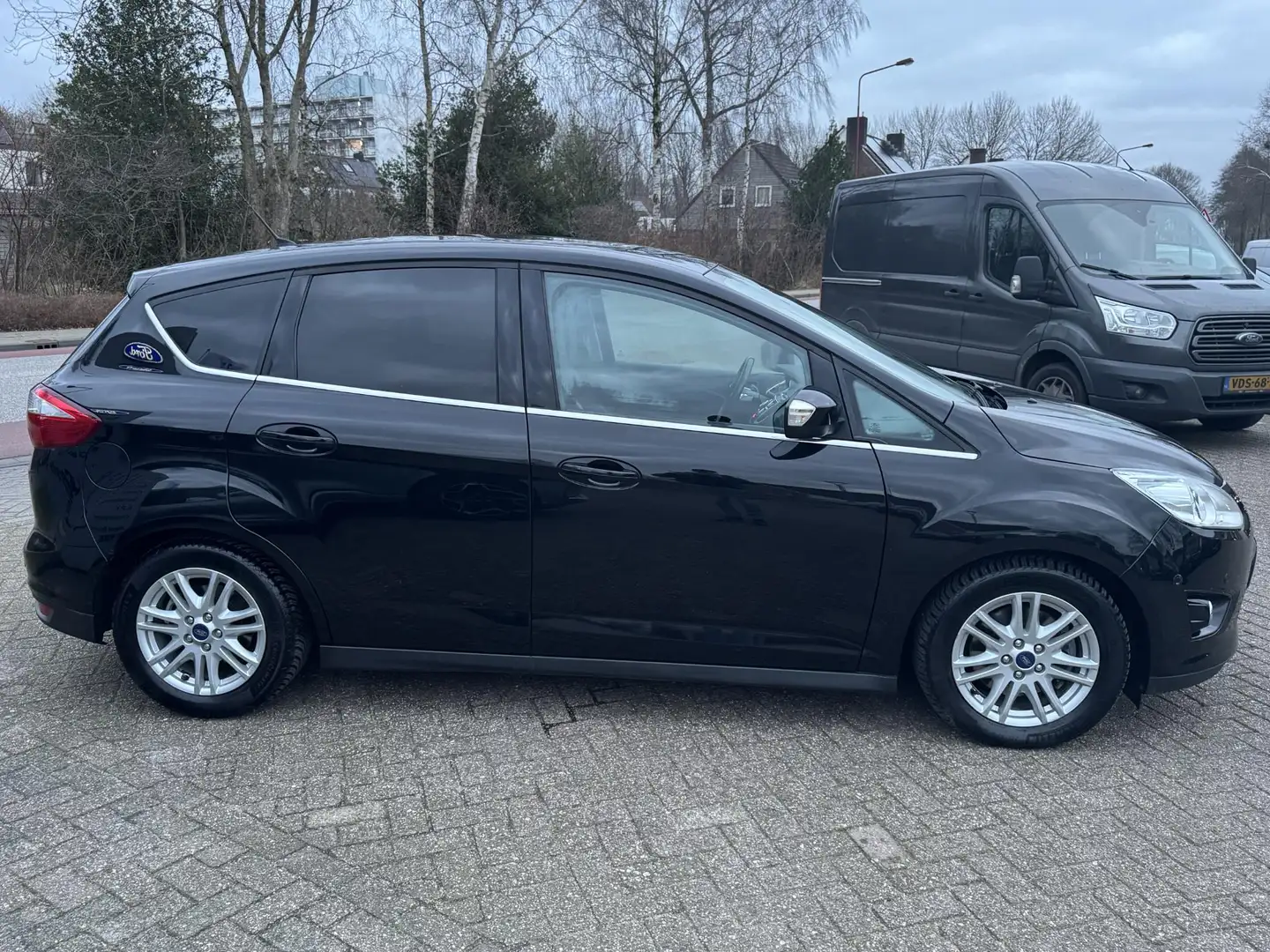 Ford C-Max 2.0 TDCi Titanium 115pk Automaat | Panorama dak | Zwart - 2