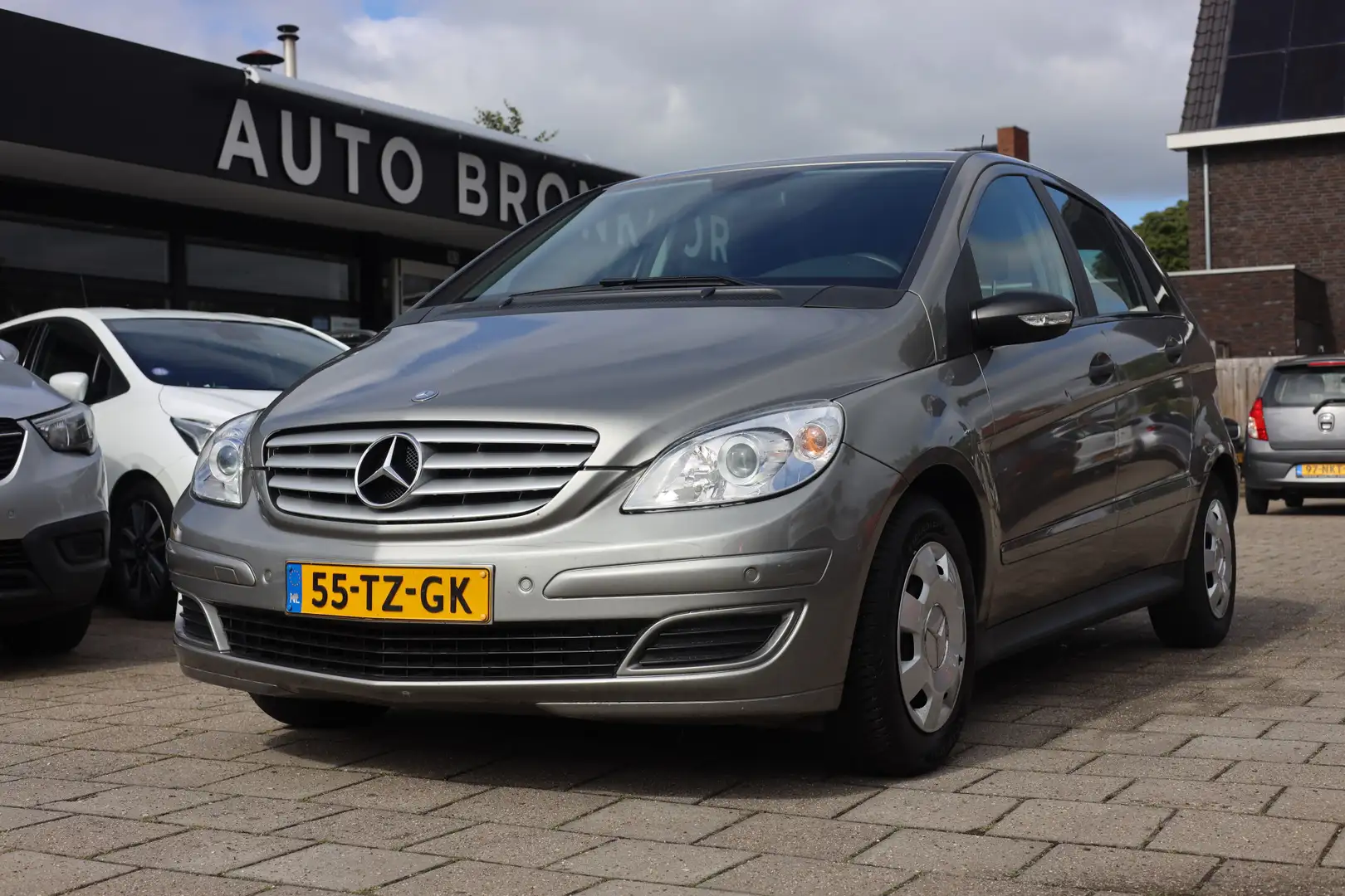 Mercedes-Benz B 170 AUTOMAAT | AIRCO | TREKHAAK *RIJKLAAR* Grijs - 1