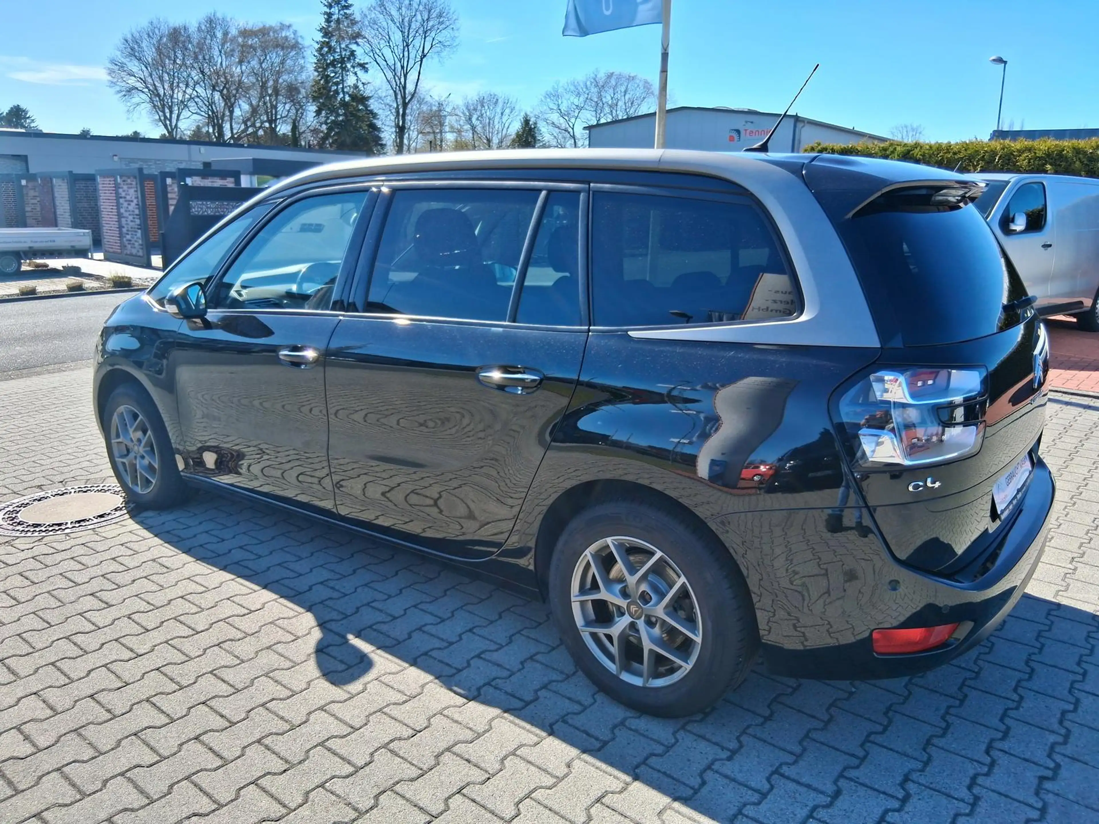 Citroen Grand C4 Picasso 1.6 Blue-HDI FAP Selection — photo 4