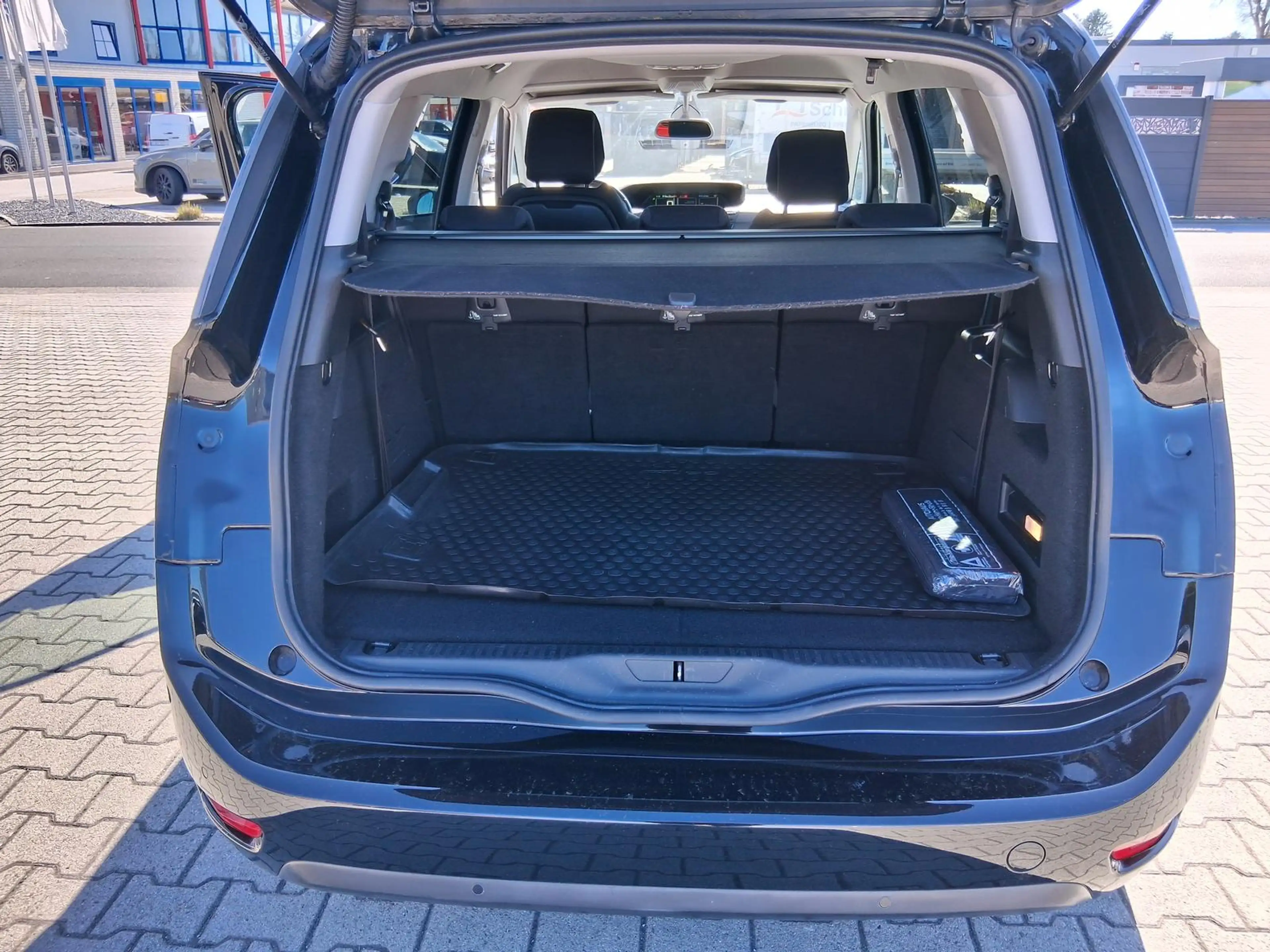 Citroen Grand C4 Picasso 1.6 Blue-HDI FAP Selection — photo 8