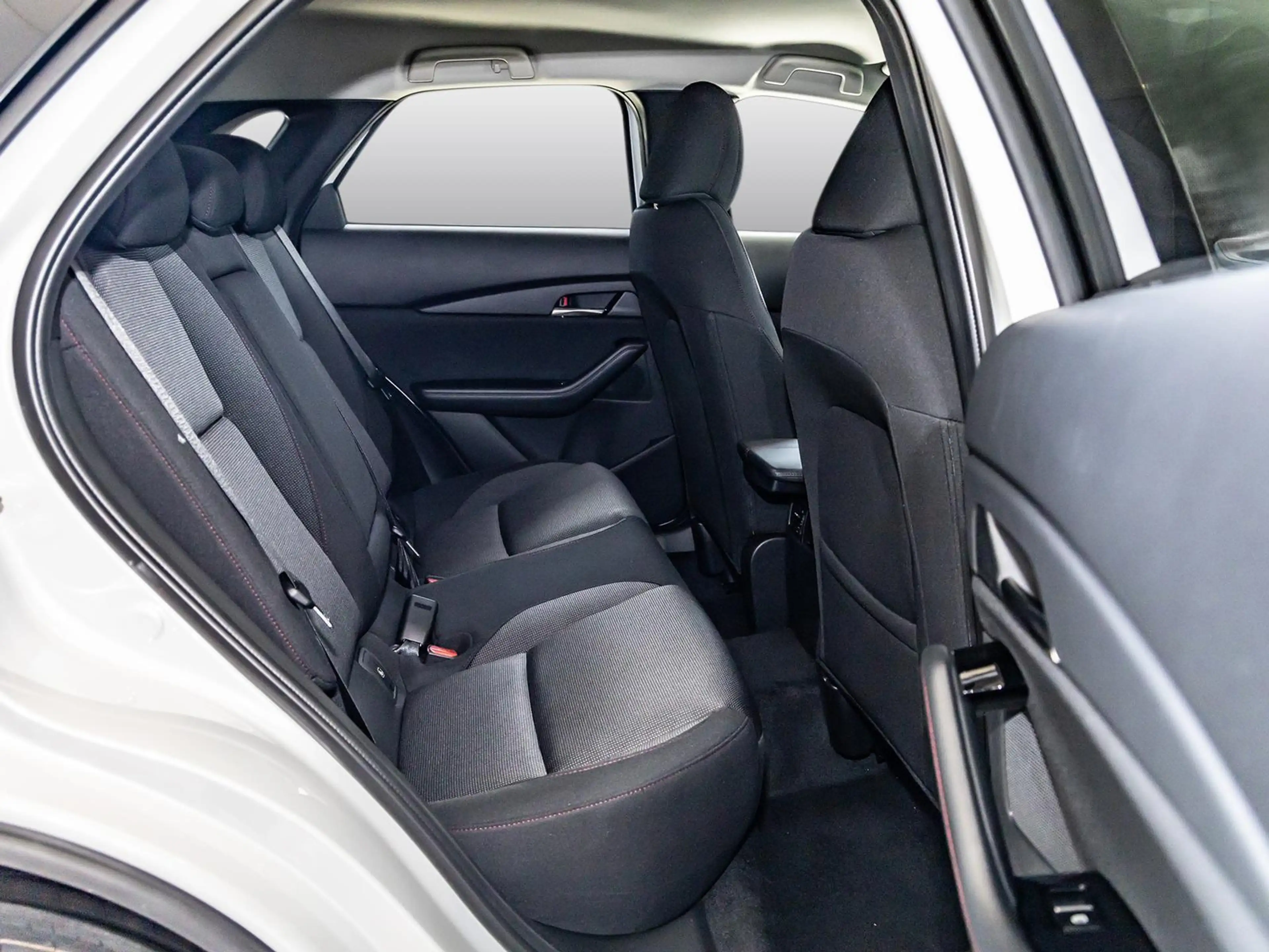 Mazda CX-30 5WGN 2.0L e-SKYACTIV X 6AT FWD Homura NAVI — photo 5