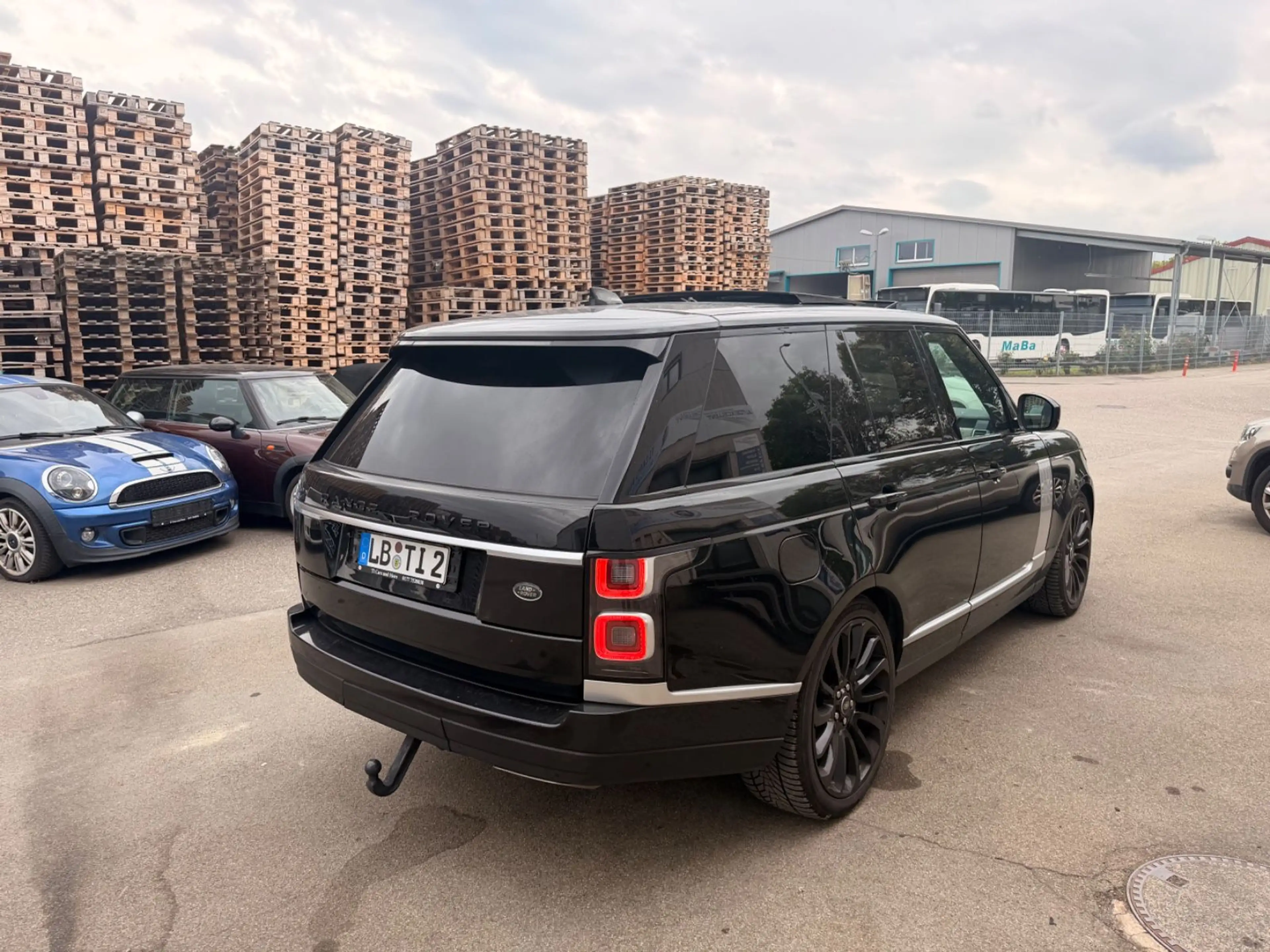 Land Rover Range Rover Vogue 4.4 PANO Keyless AHK Kamera — photo 4