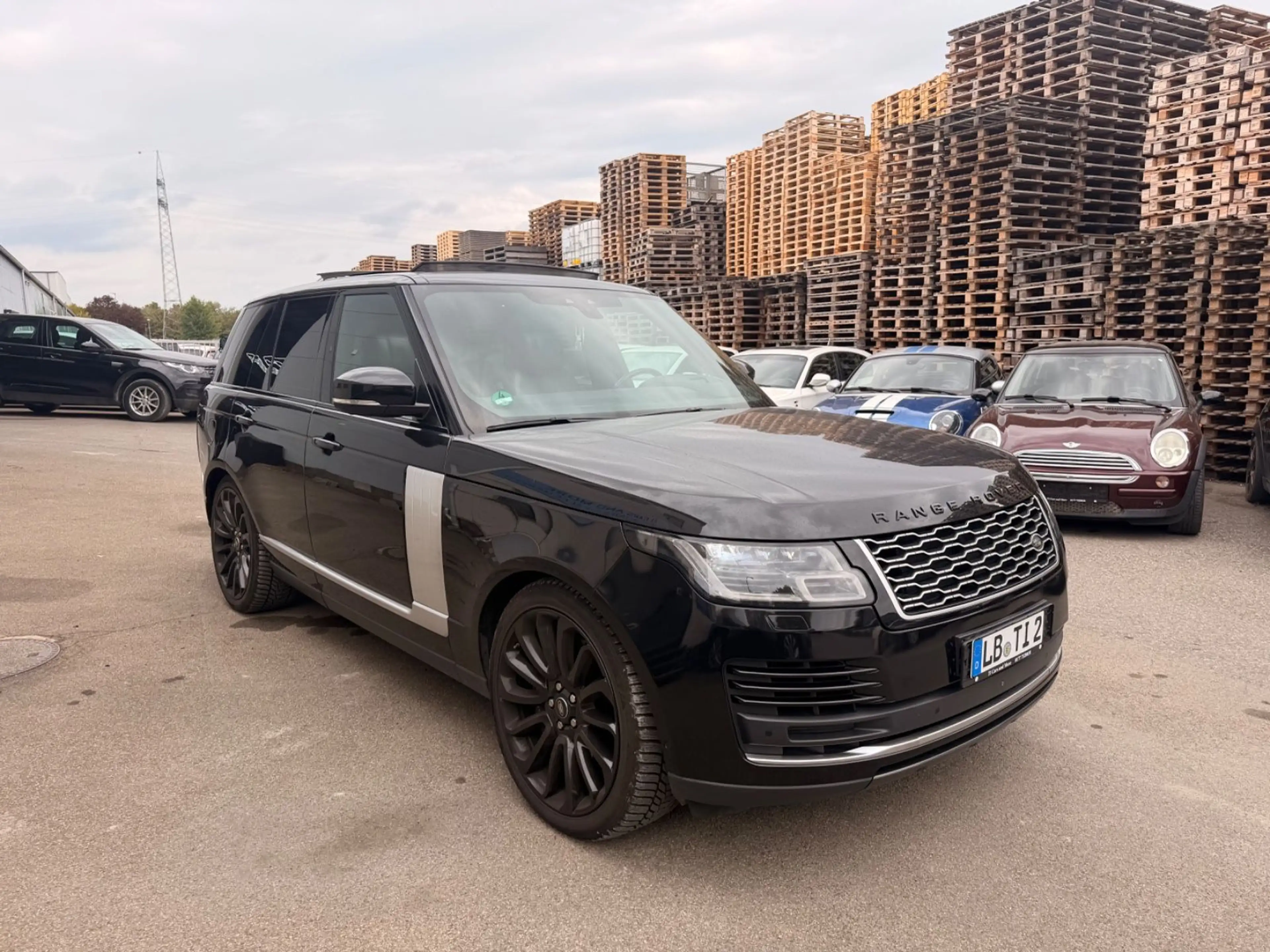 Land Rover Range Rover Vogue 4.4 PANO Keyless AHK Kamera — photo 3