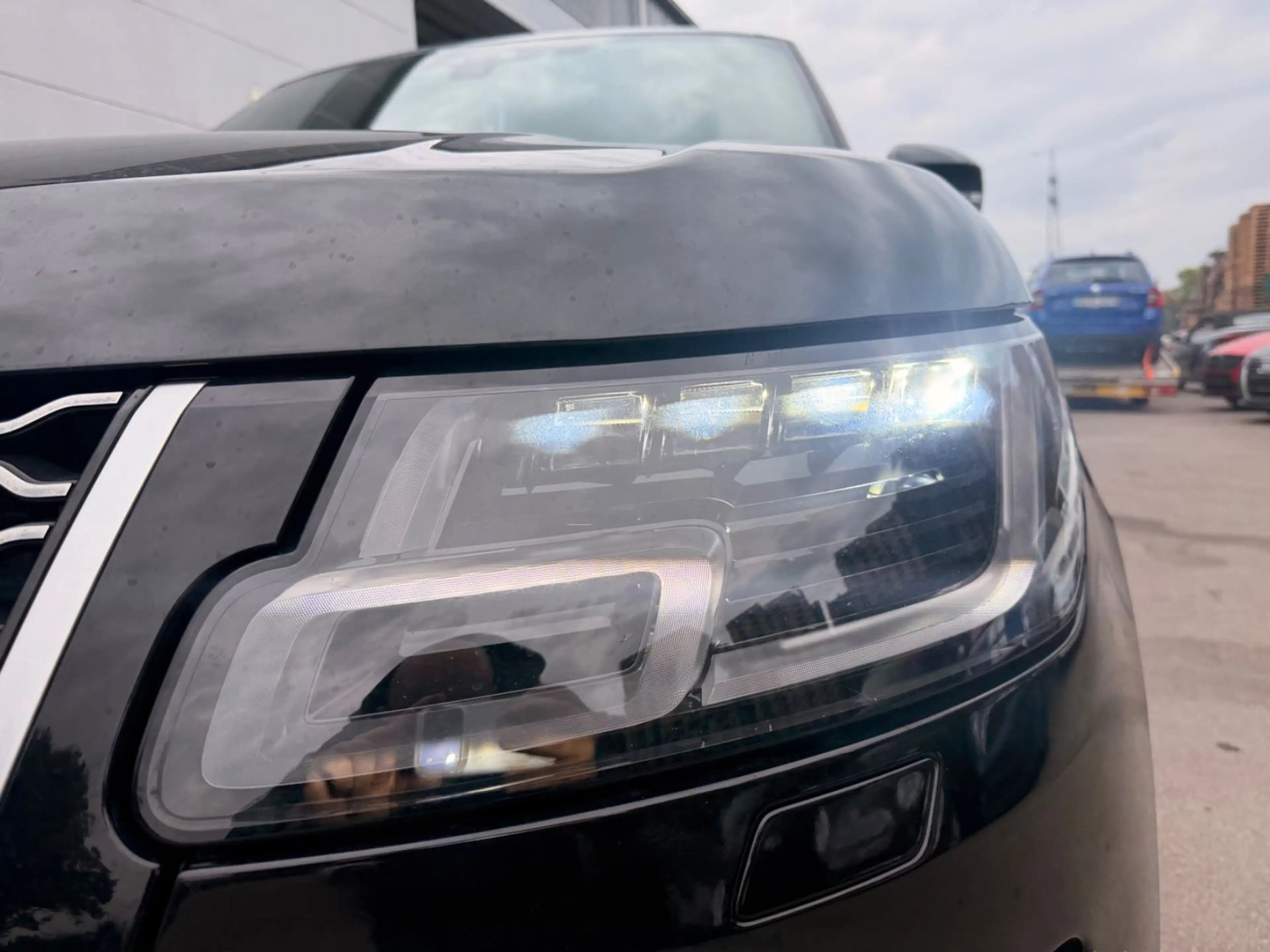 Land Rover Range Rover Vogue 4.4 PANO Keyless AHK Kamera — photo 22