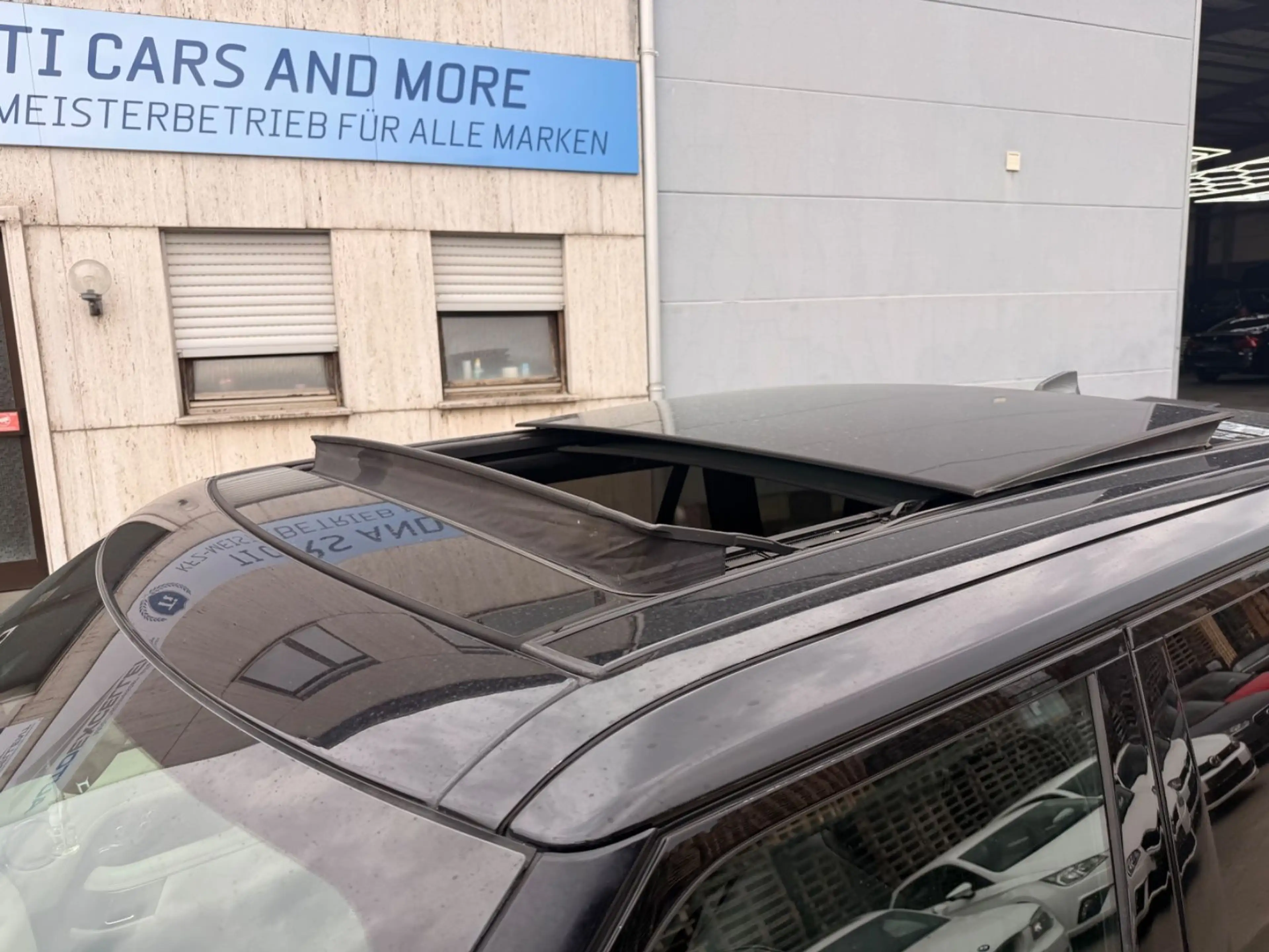 Land Rover Range Rover Vogue 4.4 PANO Keyless AHK Kamera — photo 6