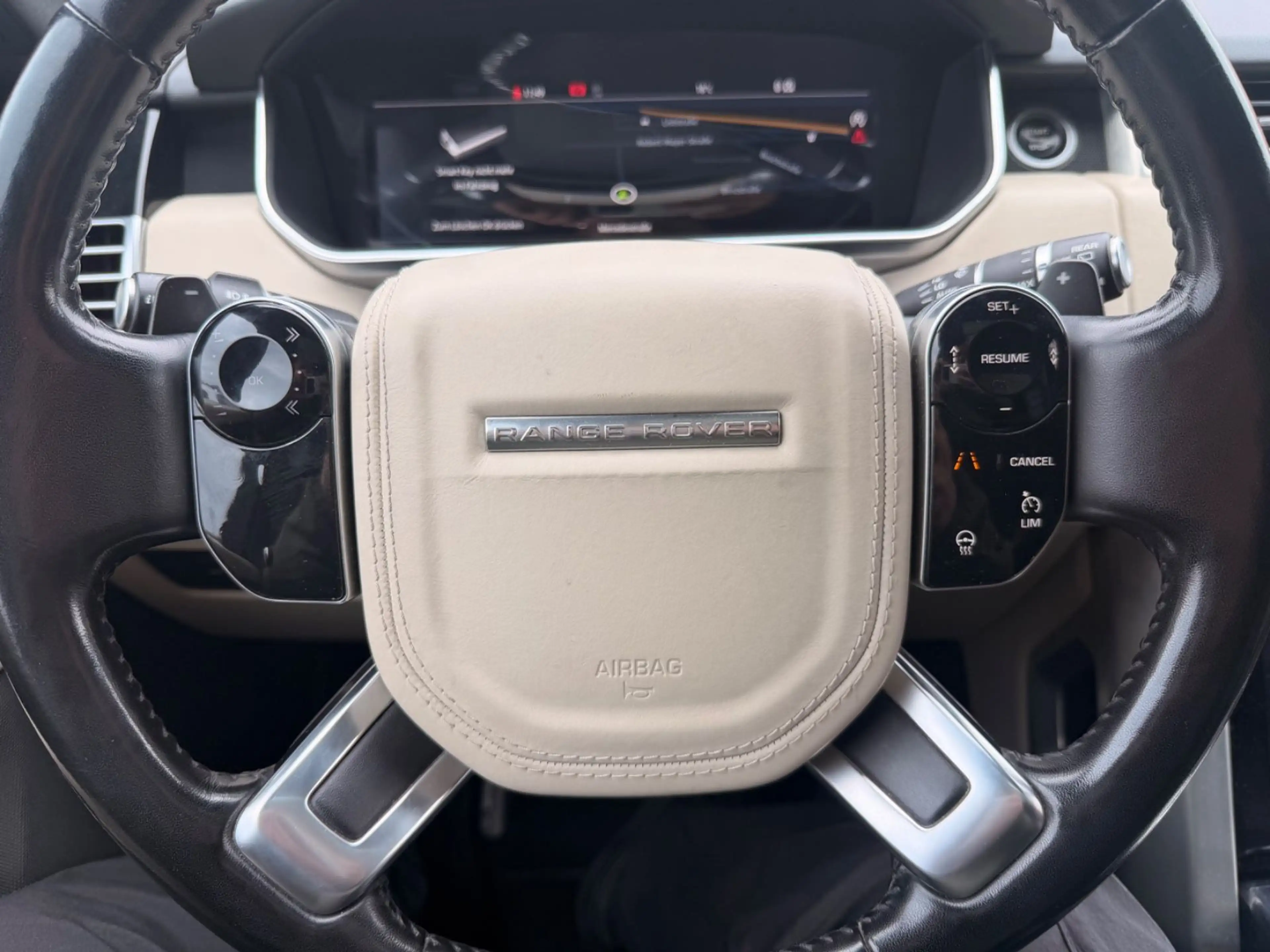 Land Rover Range Rover Vogue 4.4 PANO Keyless AHK Kamera — photo 24