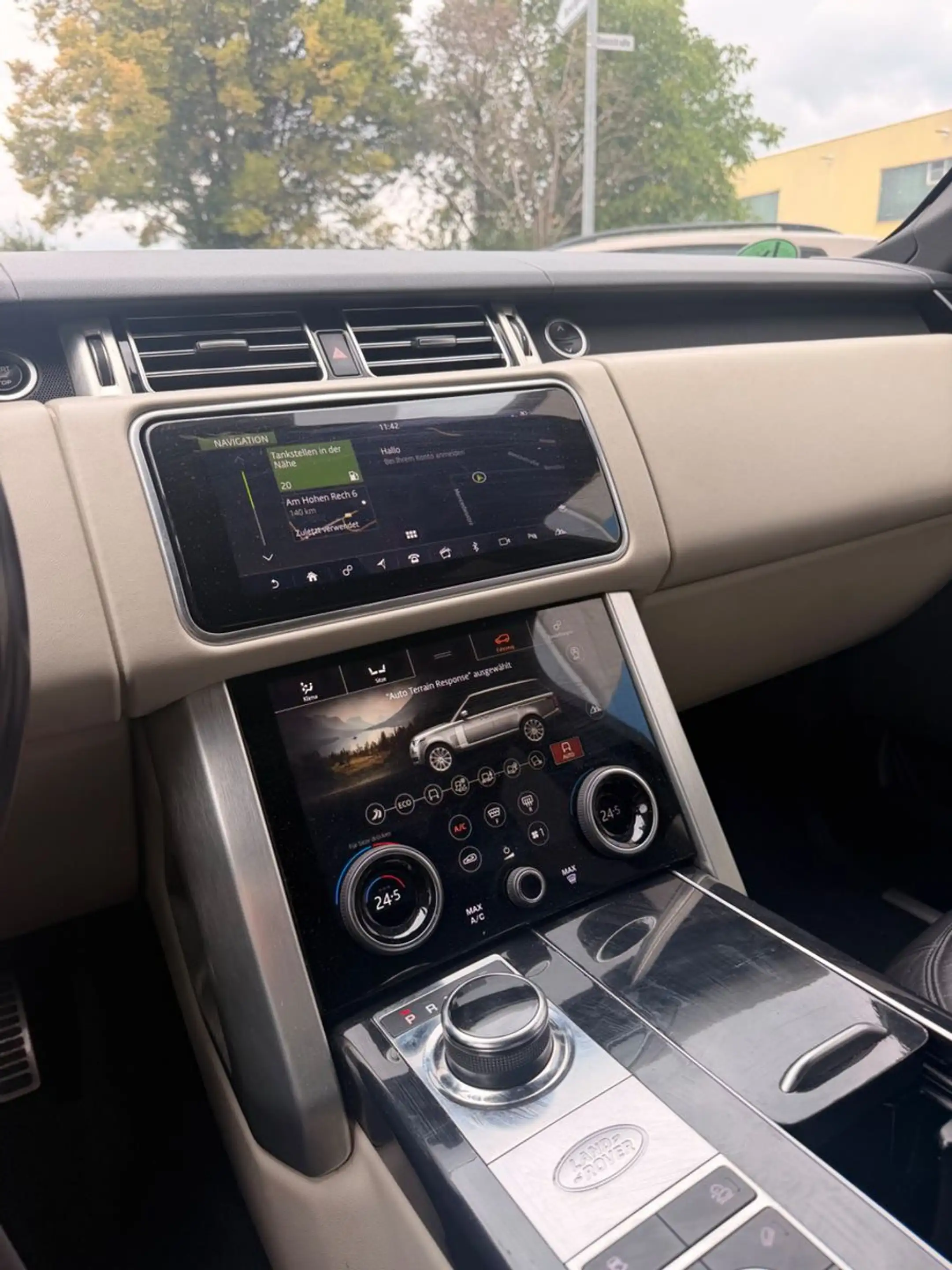 Land Rover Range Rover Vogue 4.4 PANO Keyless AHK Kamera — photo 21