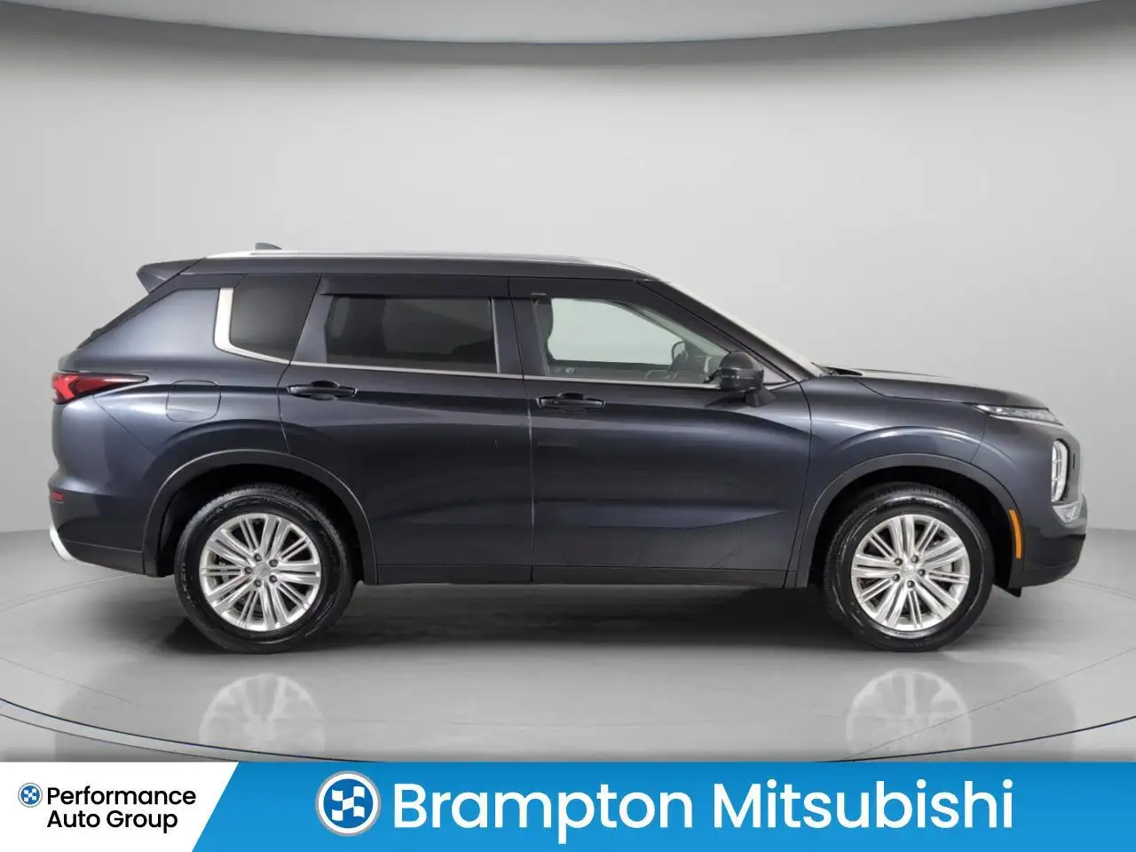 Mitsubishi Outlander снимка Mitsubishi Outlander