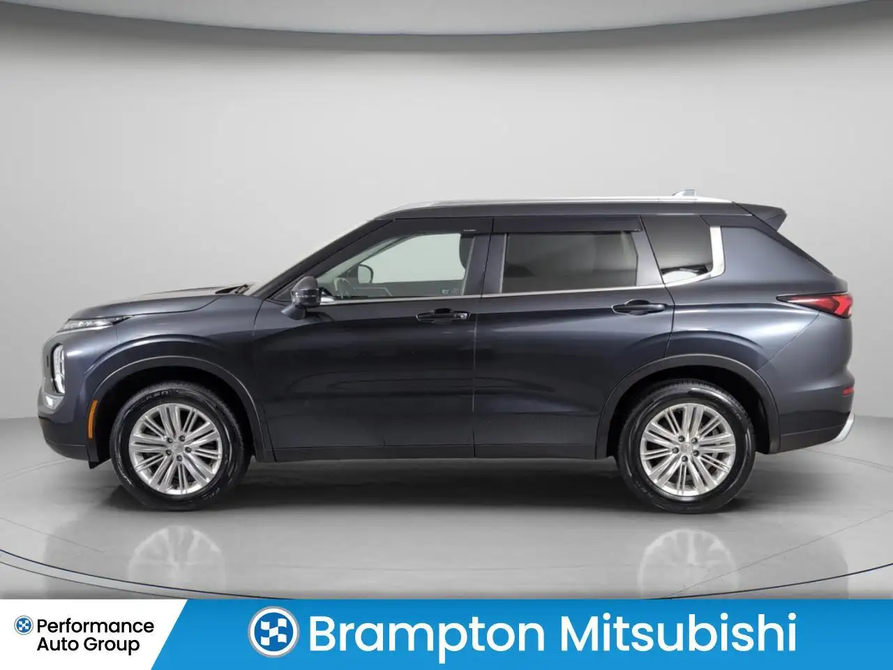Mitsubishi Outlander снимка Mitsubishi Outlander