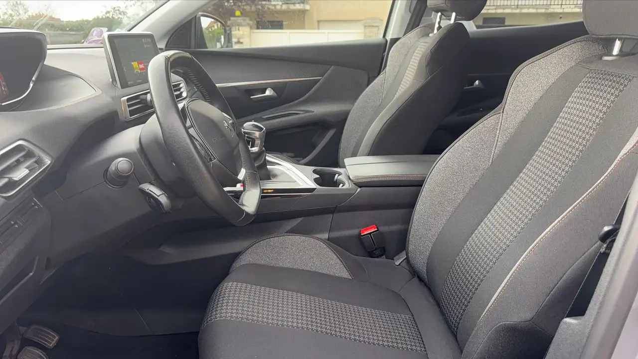 Peugeot 3008 3008 — photo 25