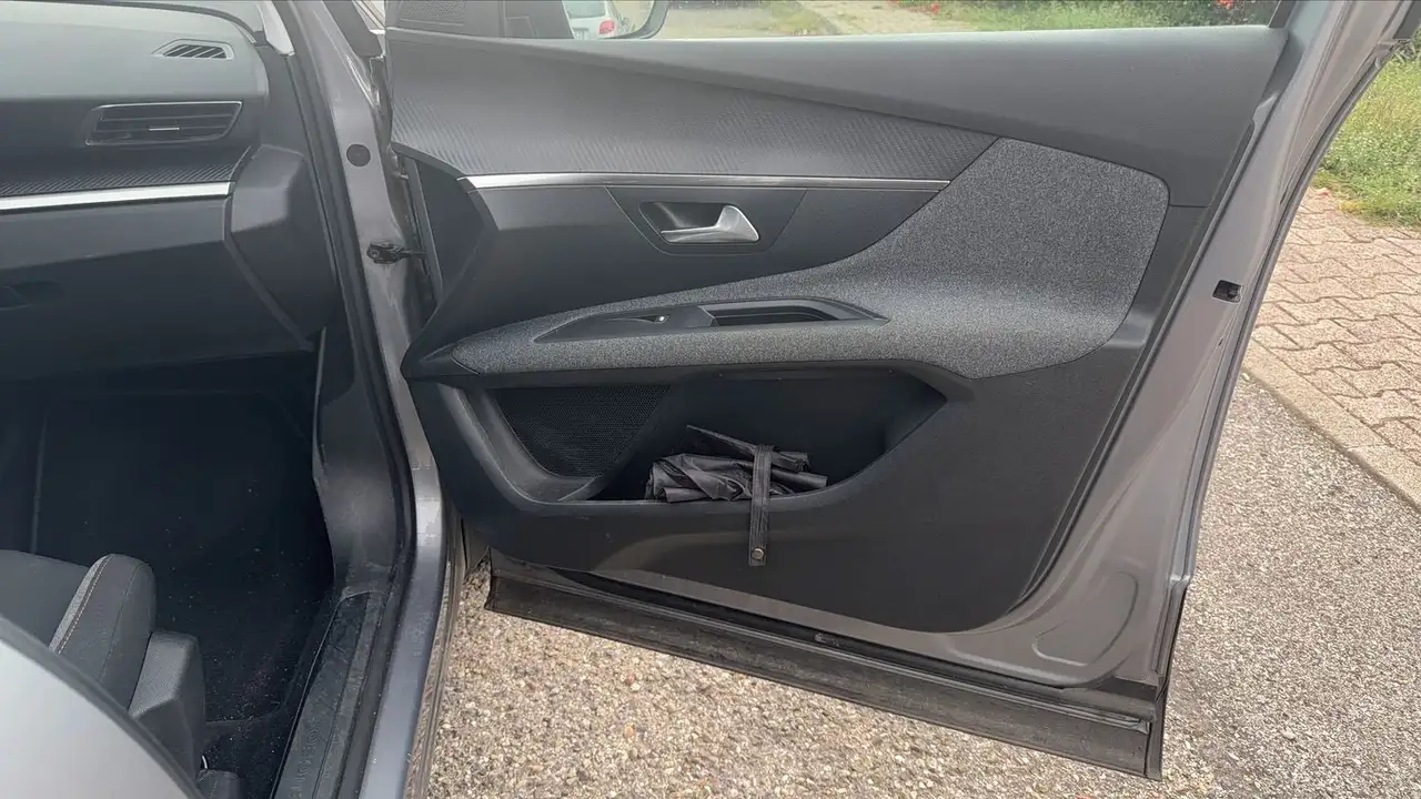 Peugeot 3008 3008 — photo 24