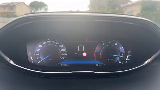 Peugeot 3008 view 12