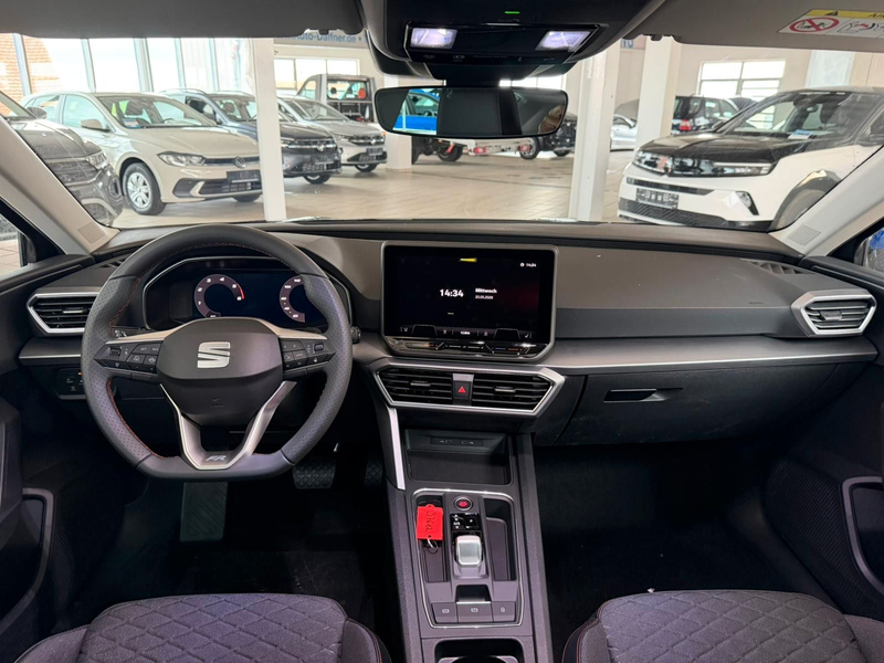 SEAT Leon 2.0 TDI 110kW FR DSG — photo 23