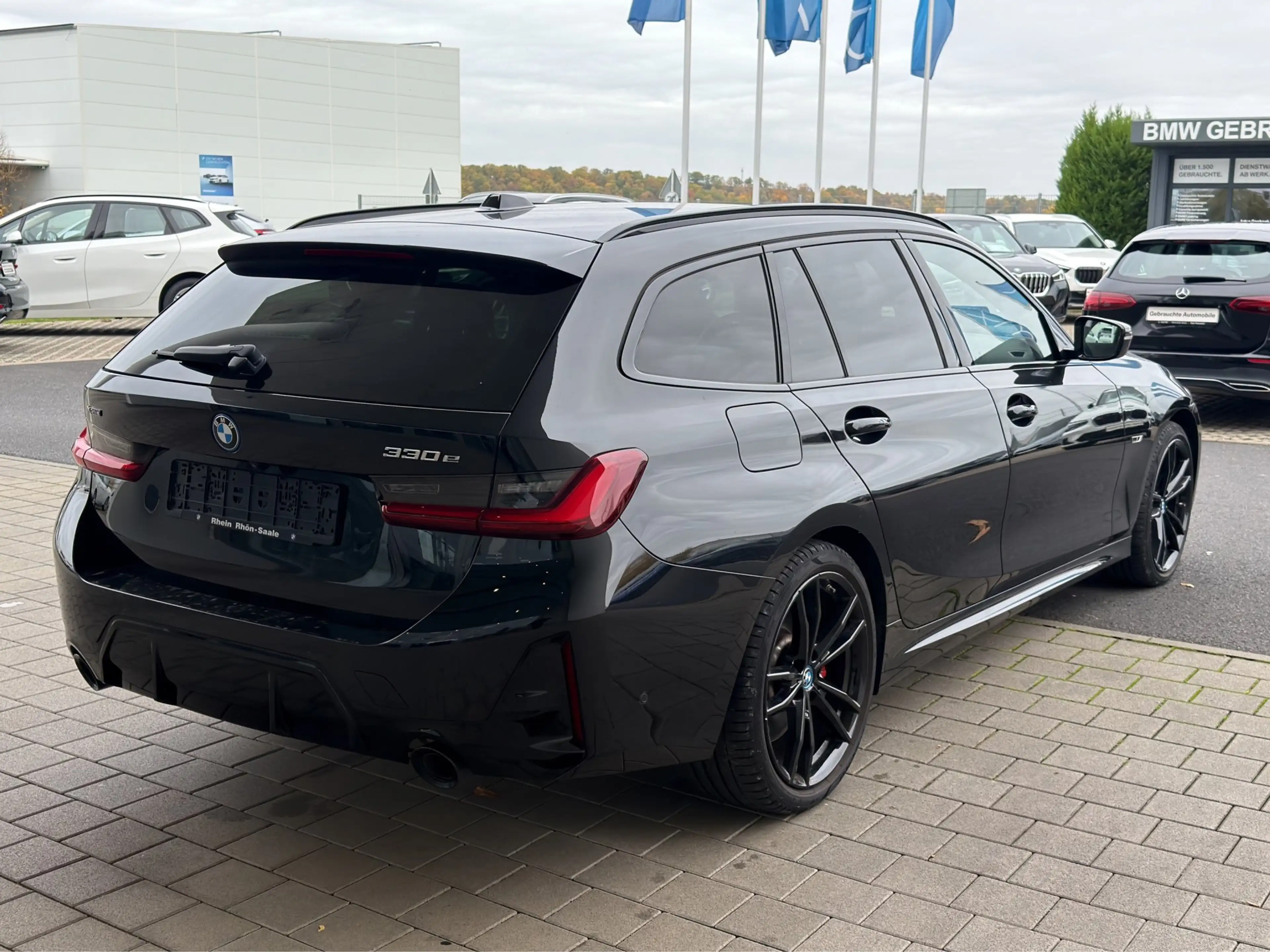 BMW 330 e xDrive Touring M Sport Pro Hifi.AkustkGl.LE — photo 4
