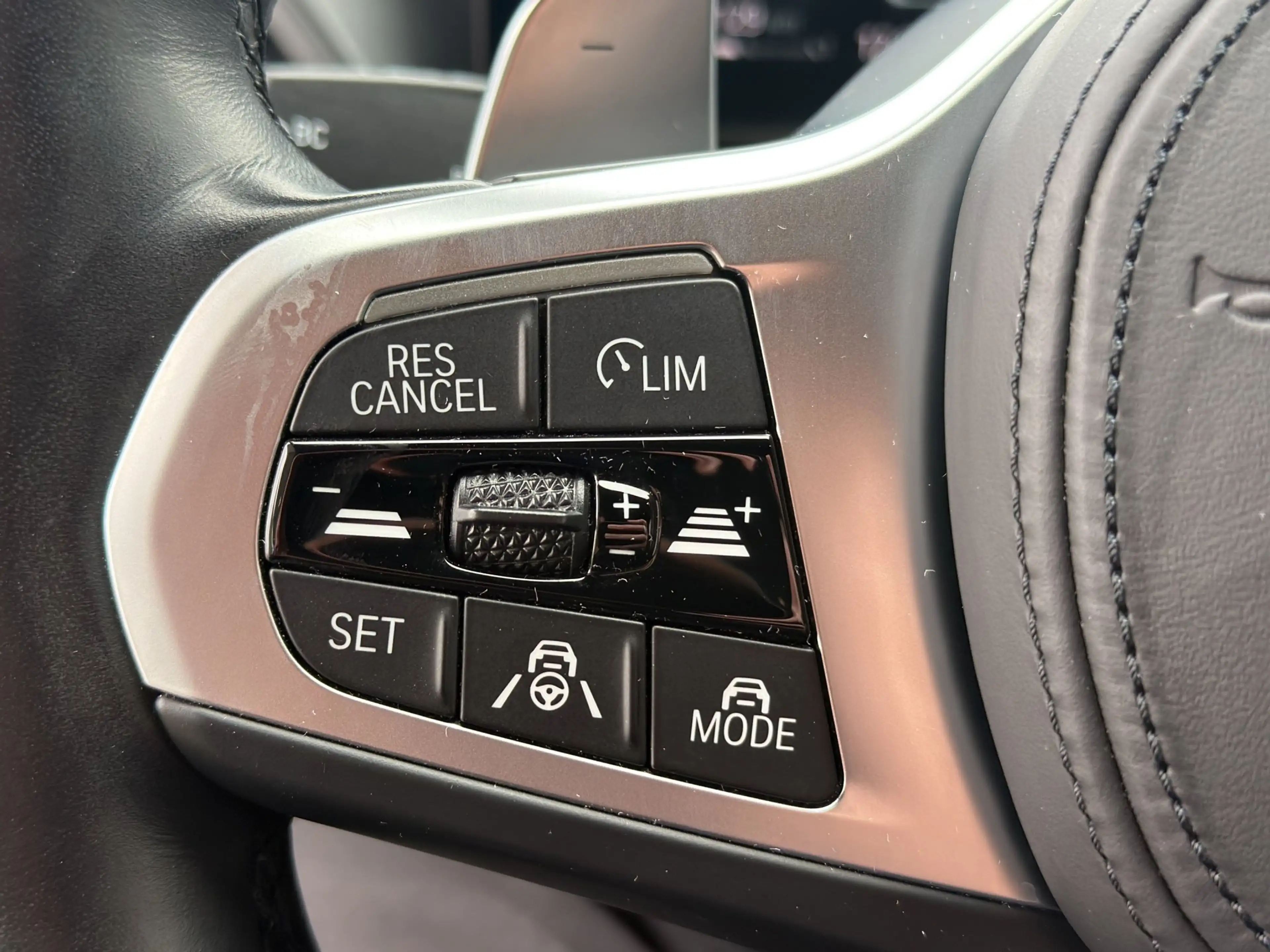 BMW 330 e xDrive Touring M Sport Pro Hifi.AkustkGl.LE — photo 8