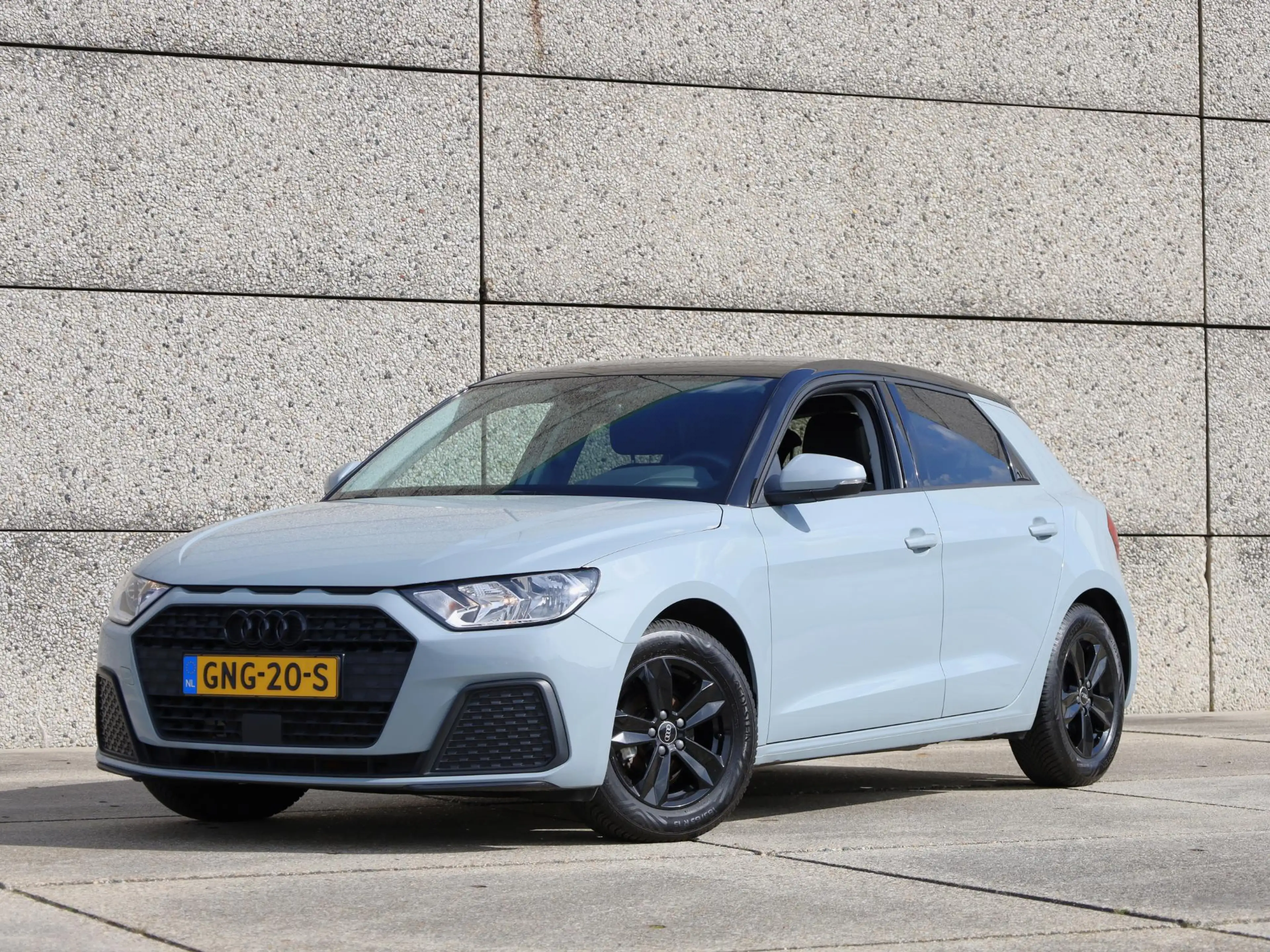 Audi A1 Sportback 25 TFSI Pro Line Zwart optiek | Cruise | — photo 4
