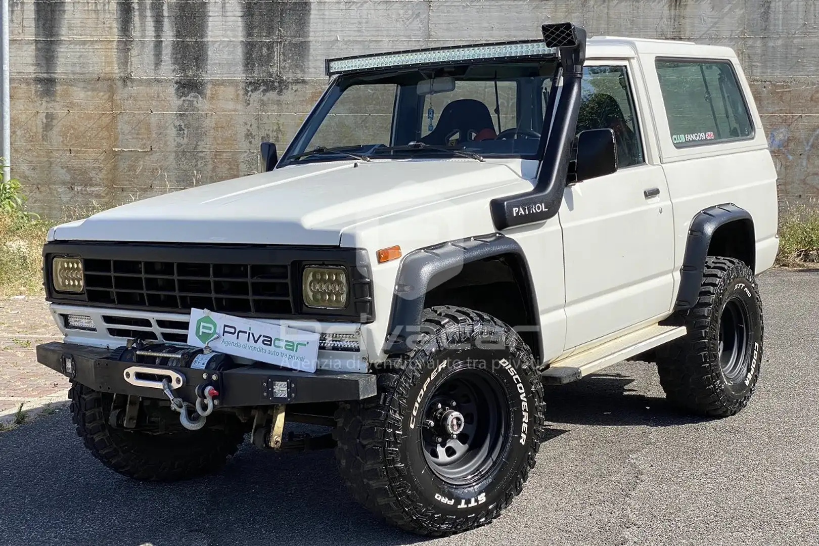 Nissan Patrol Patrol TRL 3.3 diesel Hard-Top autocarro Blanc - 1