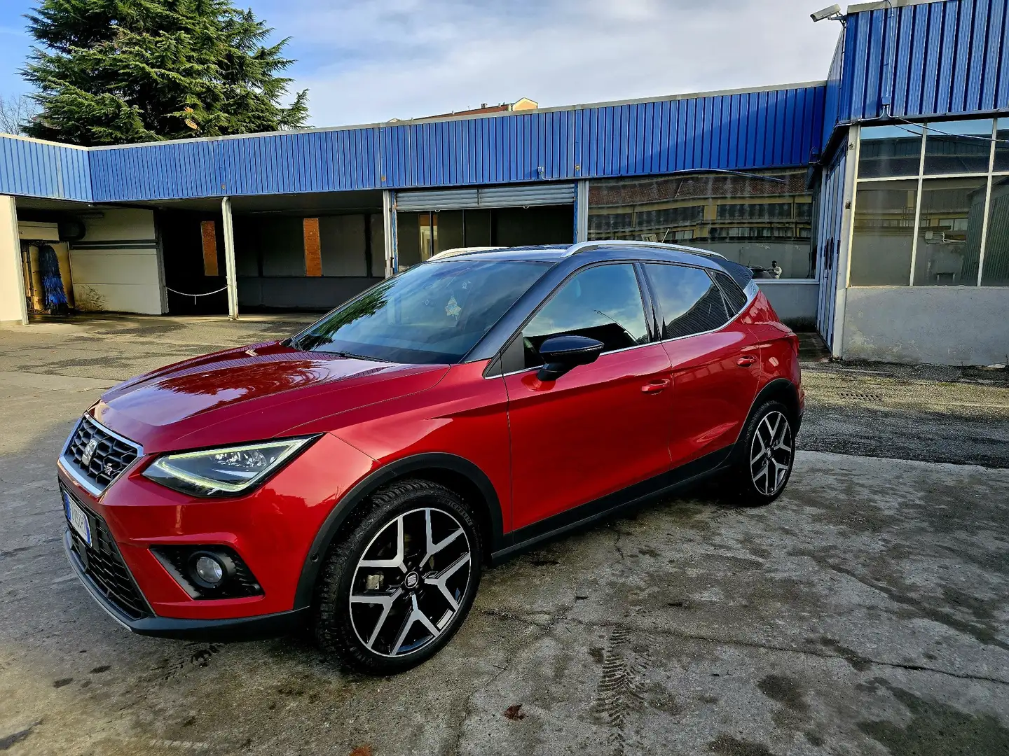 SEAT Arona 1.0 TGI FR Rosso - 2