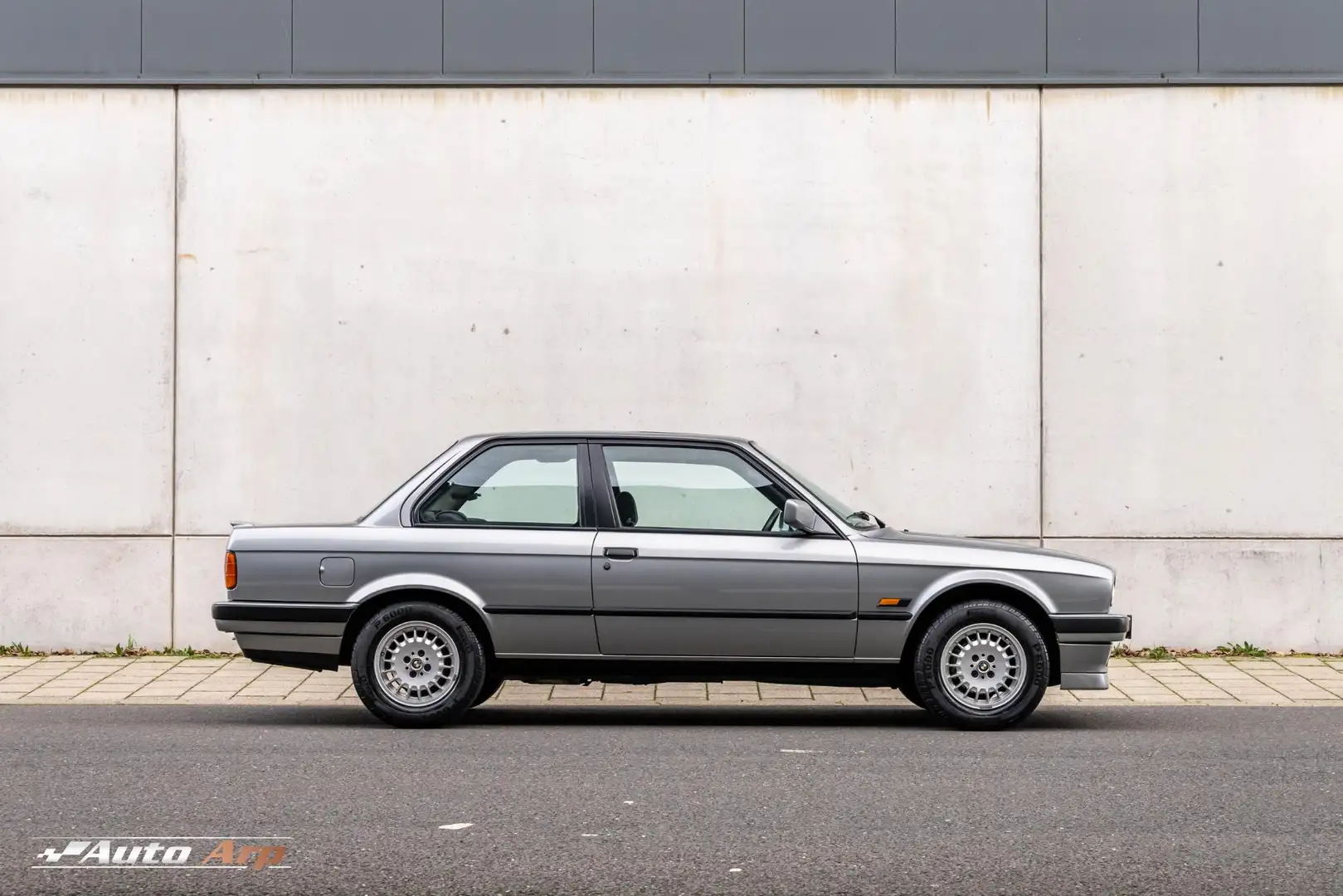 BMW 318 3-serie 318i Silber - 2