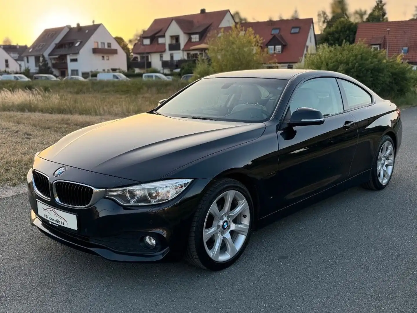 BMW 420 d F32 Coupe Automatik *2.HAND*SHZ*AHK*NAVI* Zwart - 2