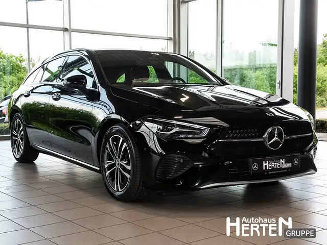 Mercedes-Benz Cla view 3
