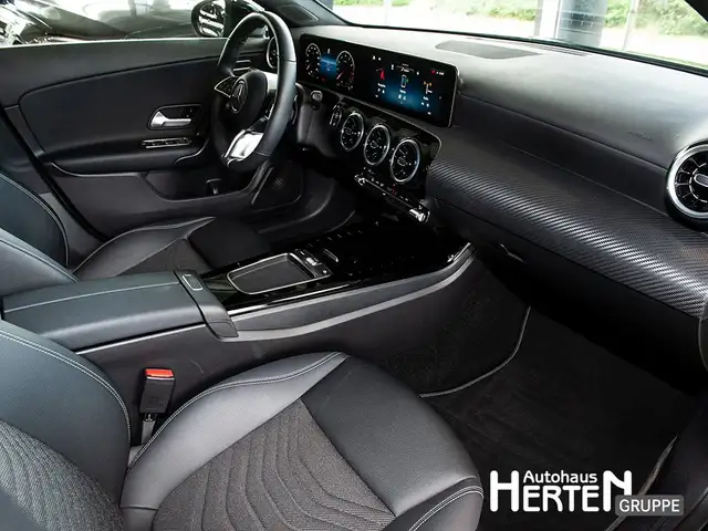 Mercedes-Benz Cla view 6