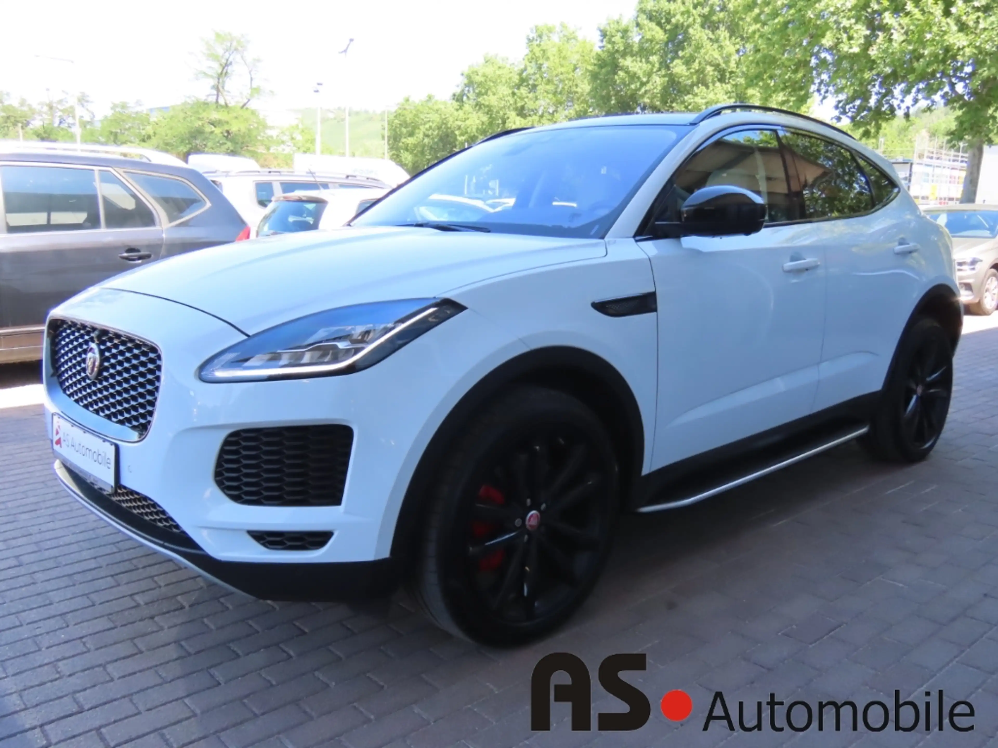 Jaguar E-Pace SE AWD 1.Hd*ACC*360Kam*Navi*SHZ*AHK*8-f — photo 3
