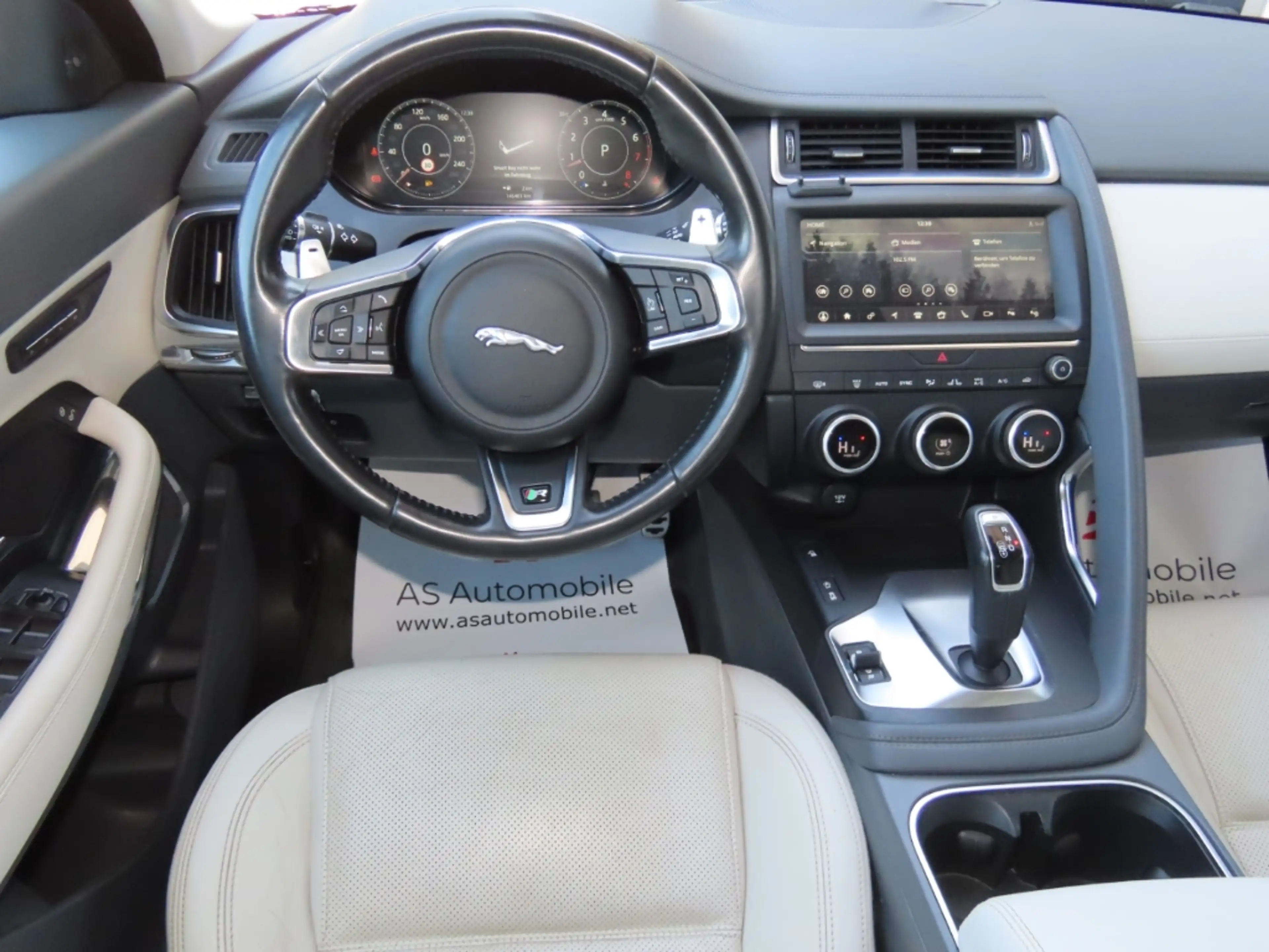 Jaguar E-Pace SE AWD 1.Hd*ACC*360Kam*Navi*SHZ*AHK*8-f — photo 11