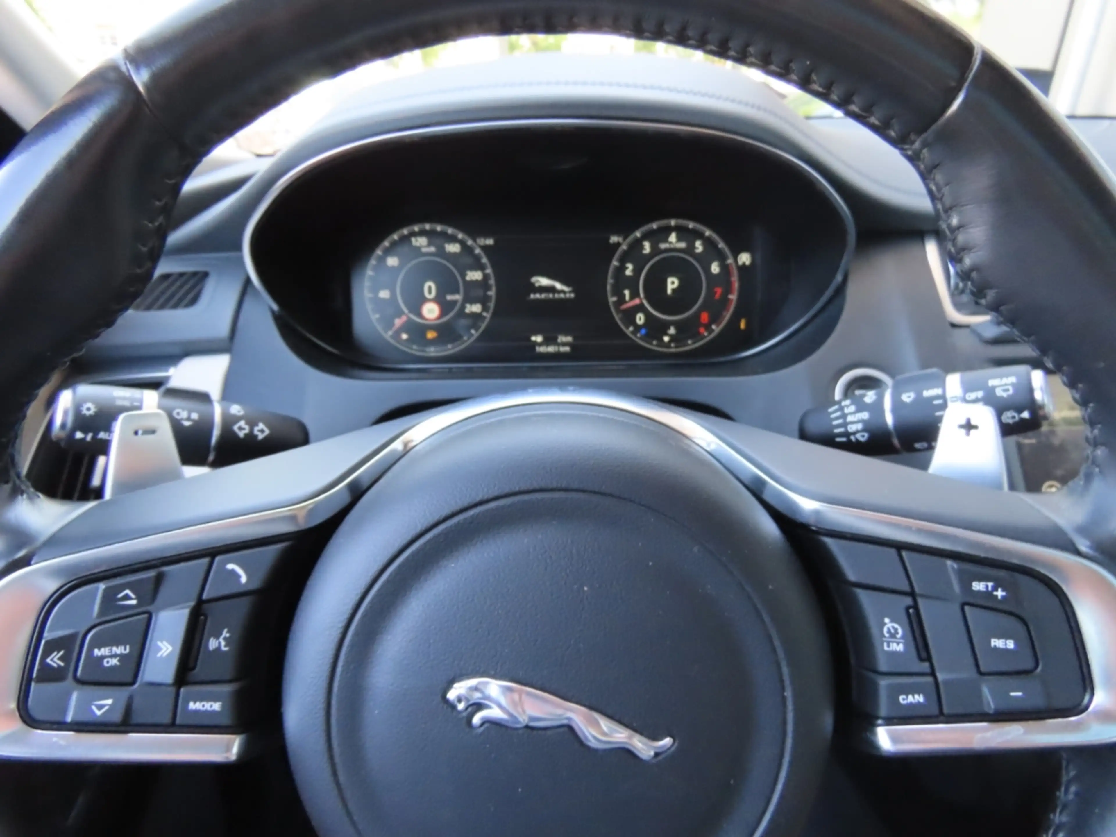 Jaguar E-Pace SE AWD 1.Hd*ACC*360Kam*Navi*SHZ*AHK*8-f — photo 12