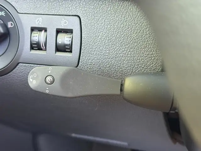Volkswagen Caddy view 11