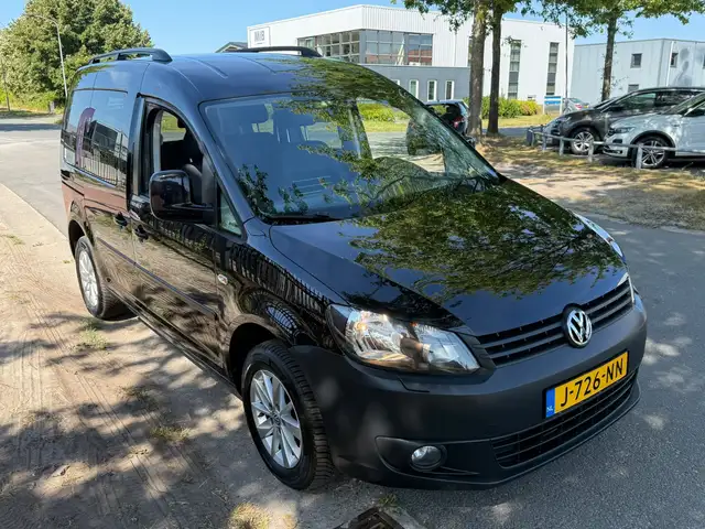 Volkswagen Caddy view 3