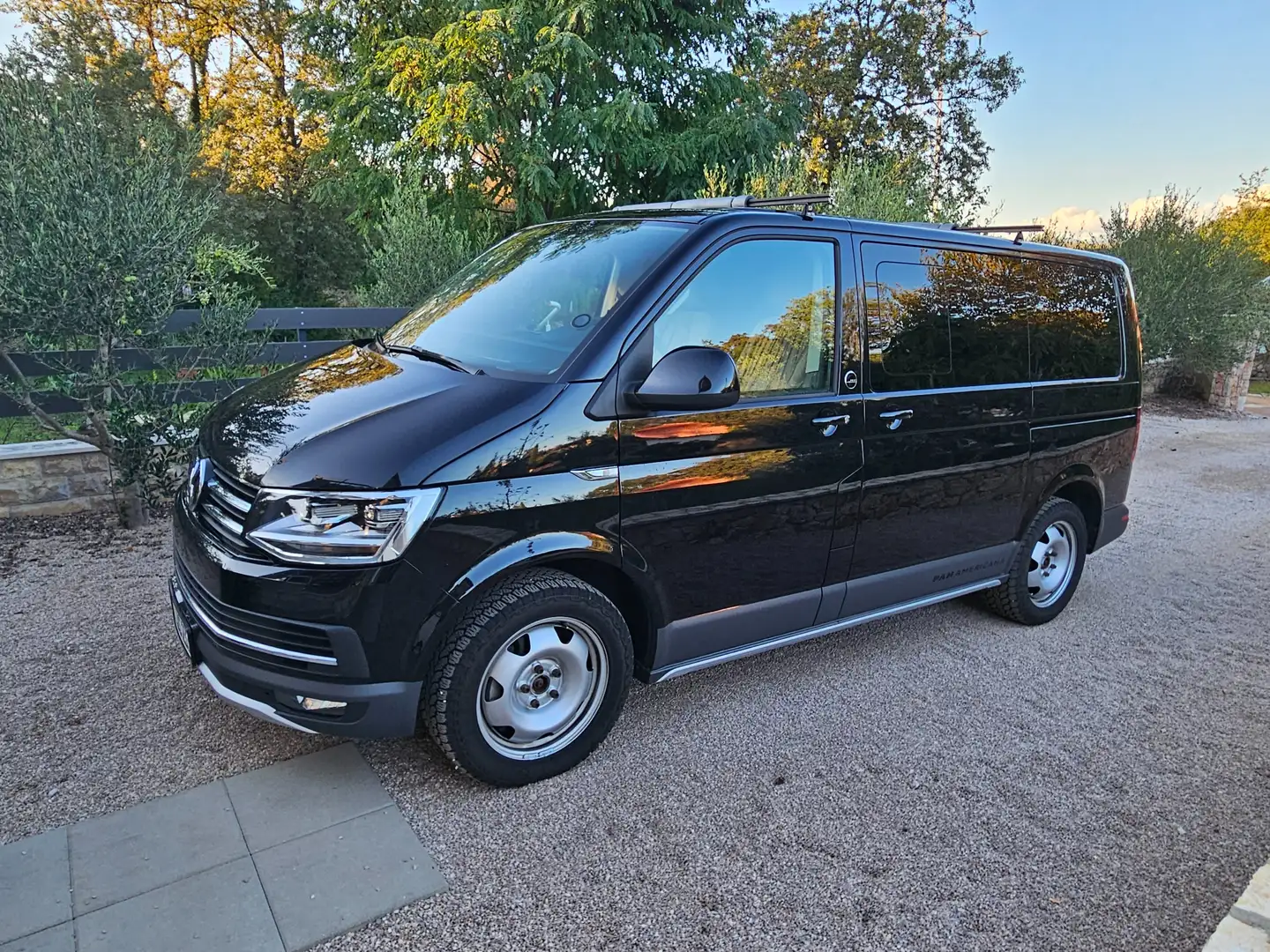 Volkswagen T6 Multivan Garantie TDI 4MOTION DSG Panamericana Schwarz - 2