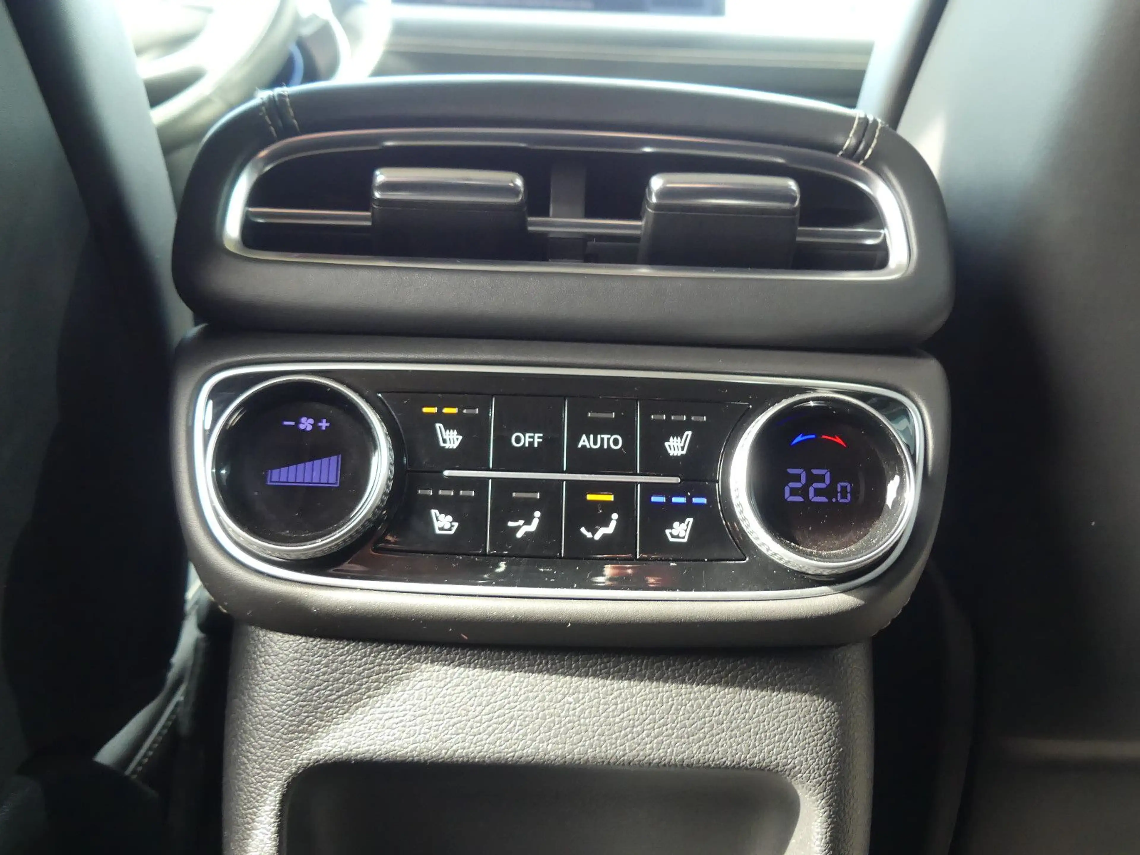 Genesis GV80 3.0 AWD Luxus + Anhängezugvorrichtung abnehmbar — photo 12
