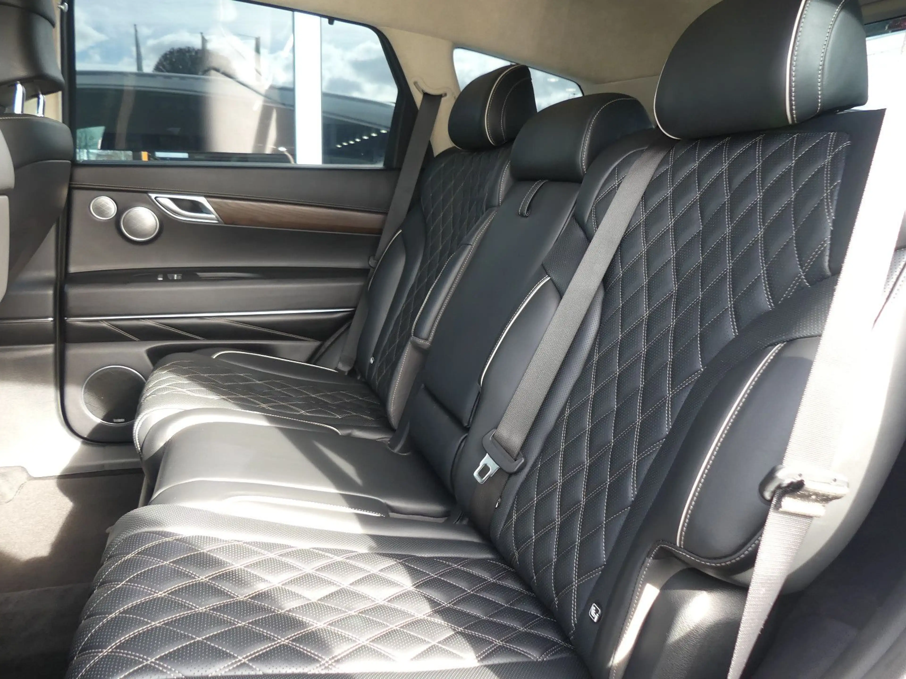 Genesis GV80 3.0 AWD Luxus + Anhängezugvorrichtung abnehmbar — photo 10