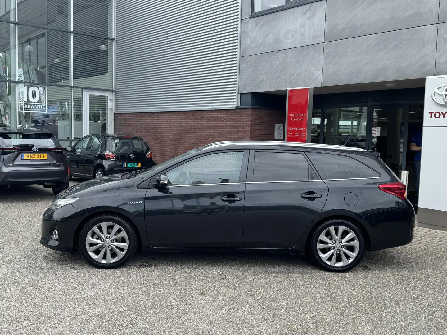 Toyota Auris Touring Sports 1.8 Hybrid LEASE PRO TREKHAAK STOEL Noir - 2
