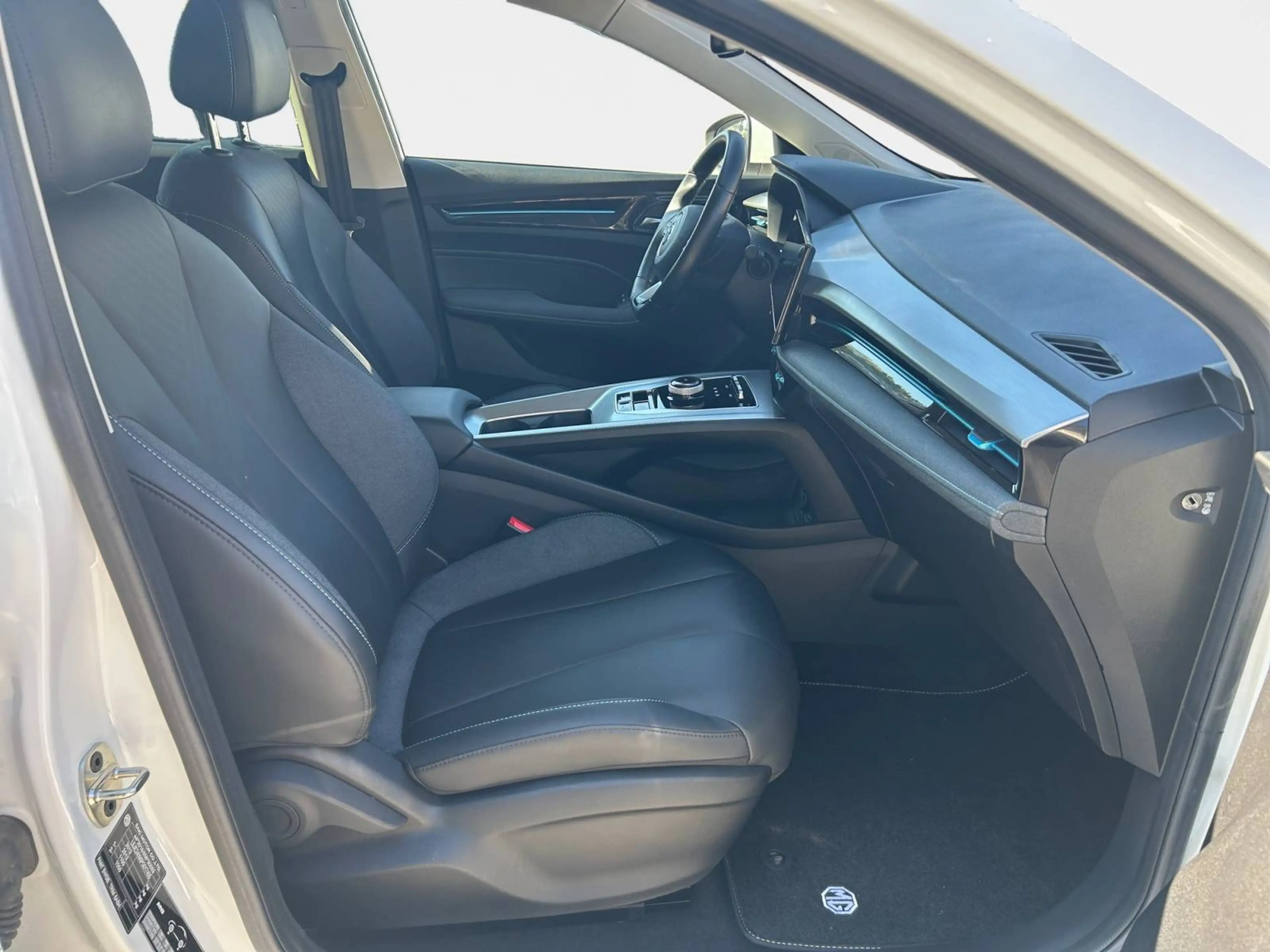 MG MG5 Comfort — photo 15