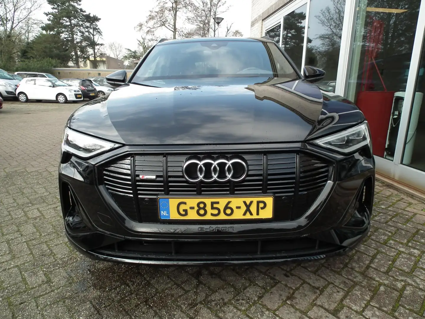 Audi e-tron E-tron 50 quattro Launch edition Black 71 kWh s-li Zwart - 2