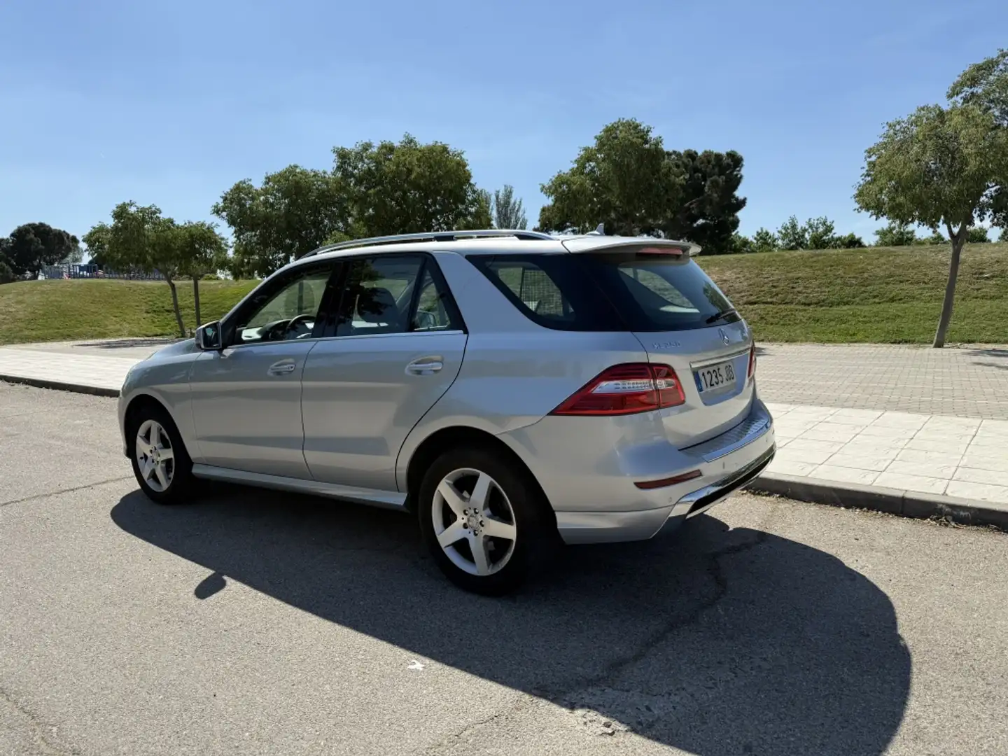 Mercedes-Benz ML 250 250BlueTec 4M 7G Plus Argent - 2