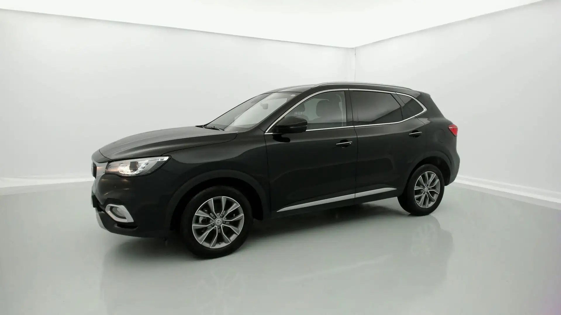 MG HS 1.5 T-GDI Comfort Noir - 2