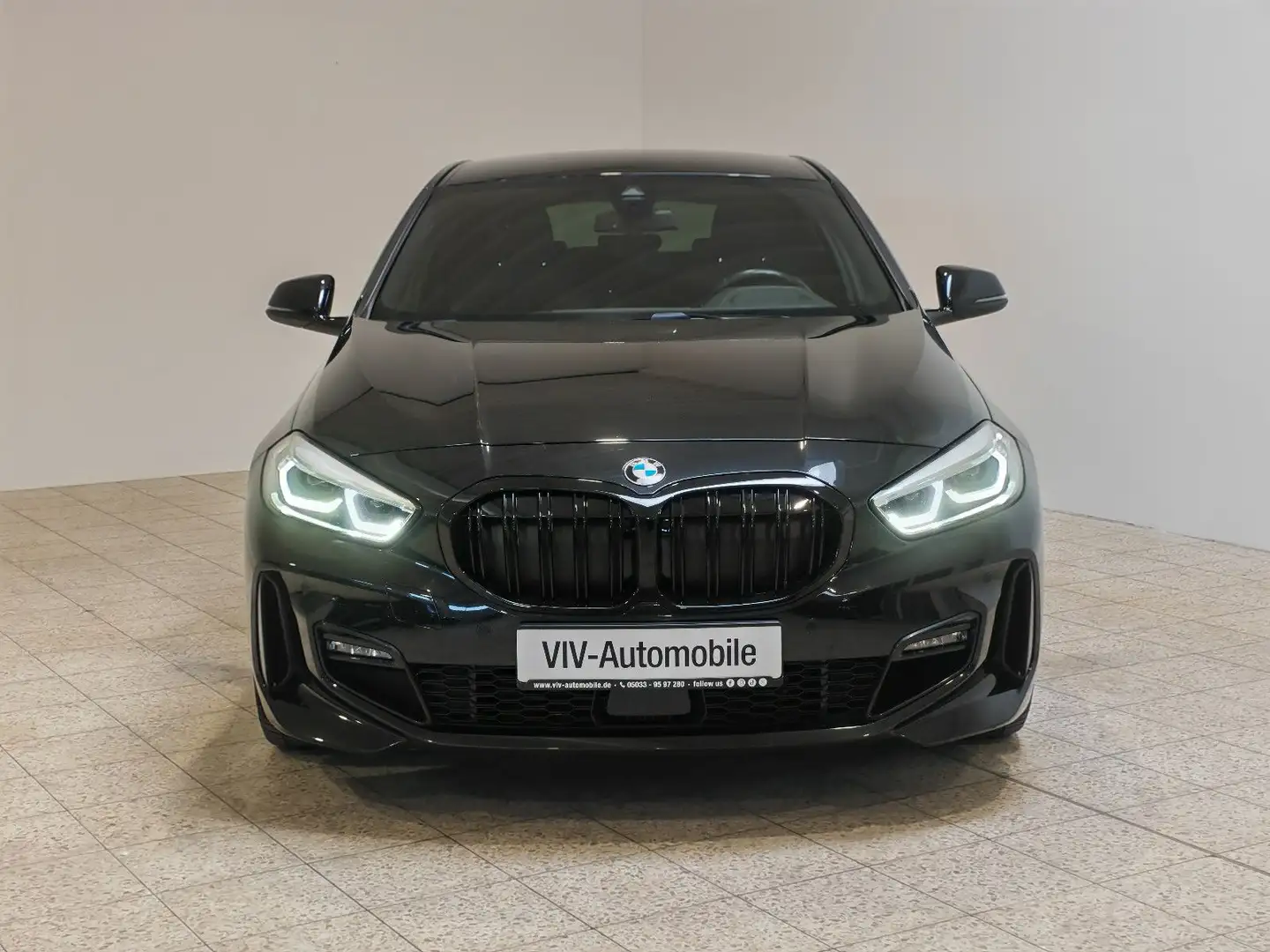 BMW 120 i M Sport M Paket *LED*Head Up*Live Cockpit* Černá - 2