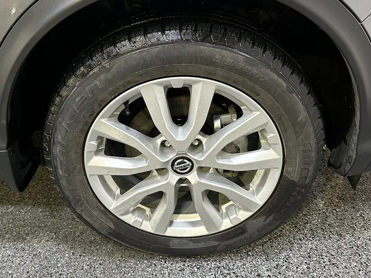 Nissan Qashqai снимка Nissan Qashqai